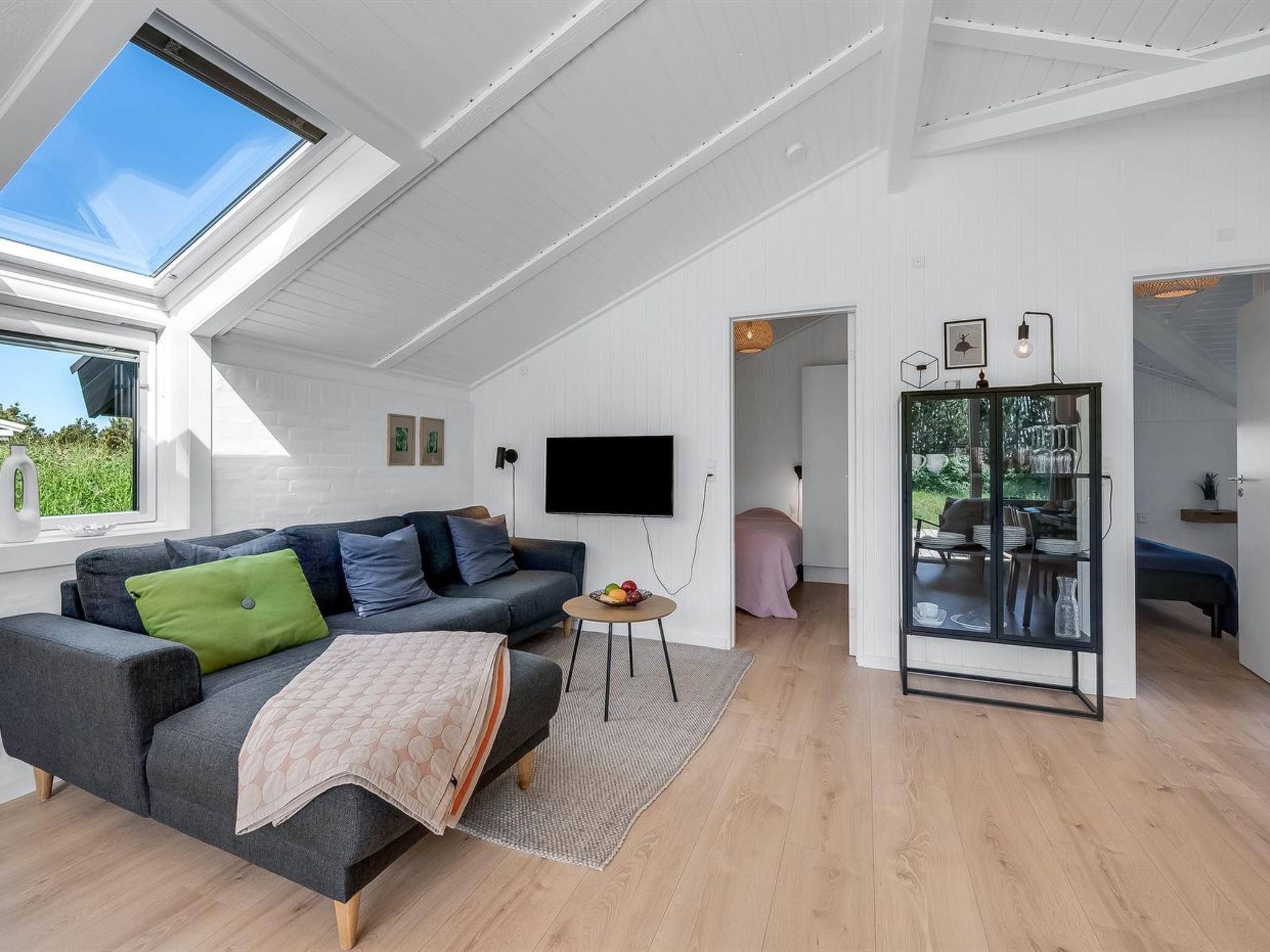 "Tilda" - 900m from the sea-Binnen