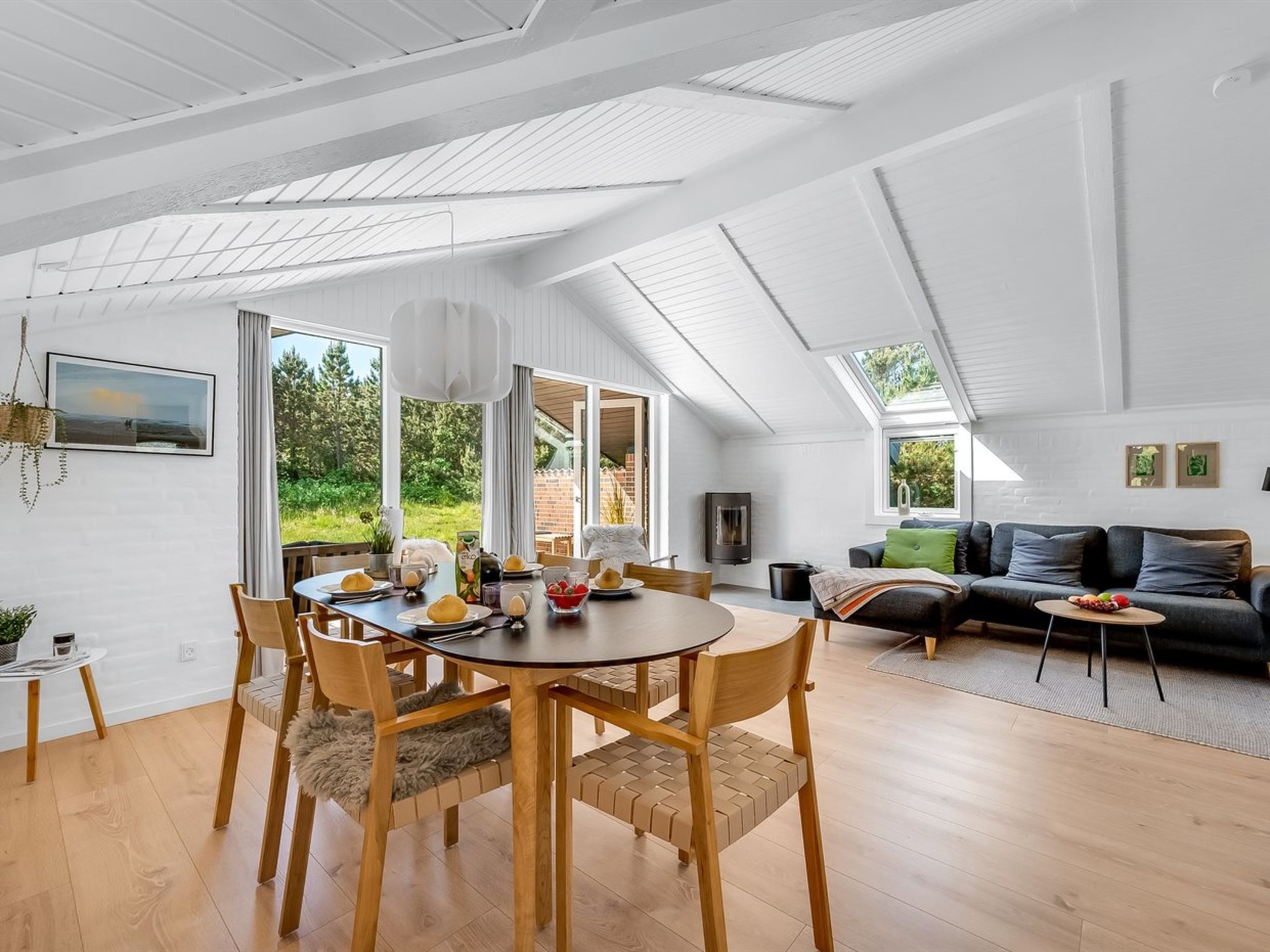 "Tilda" - 900m from the sea - Binnen