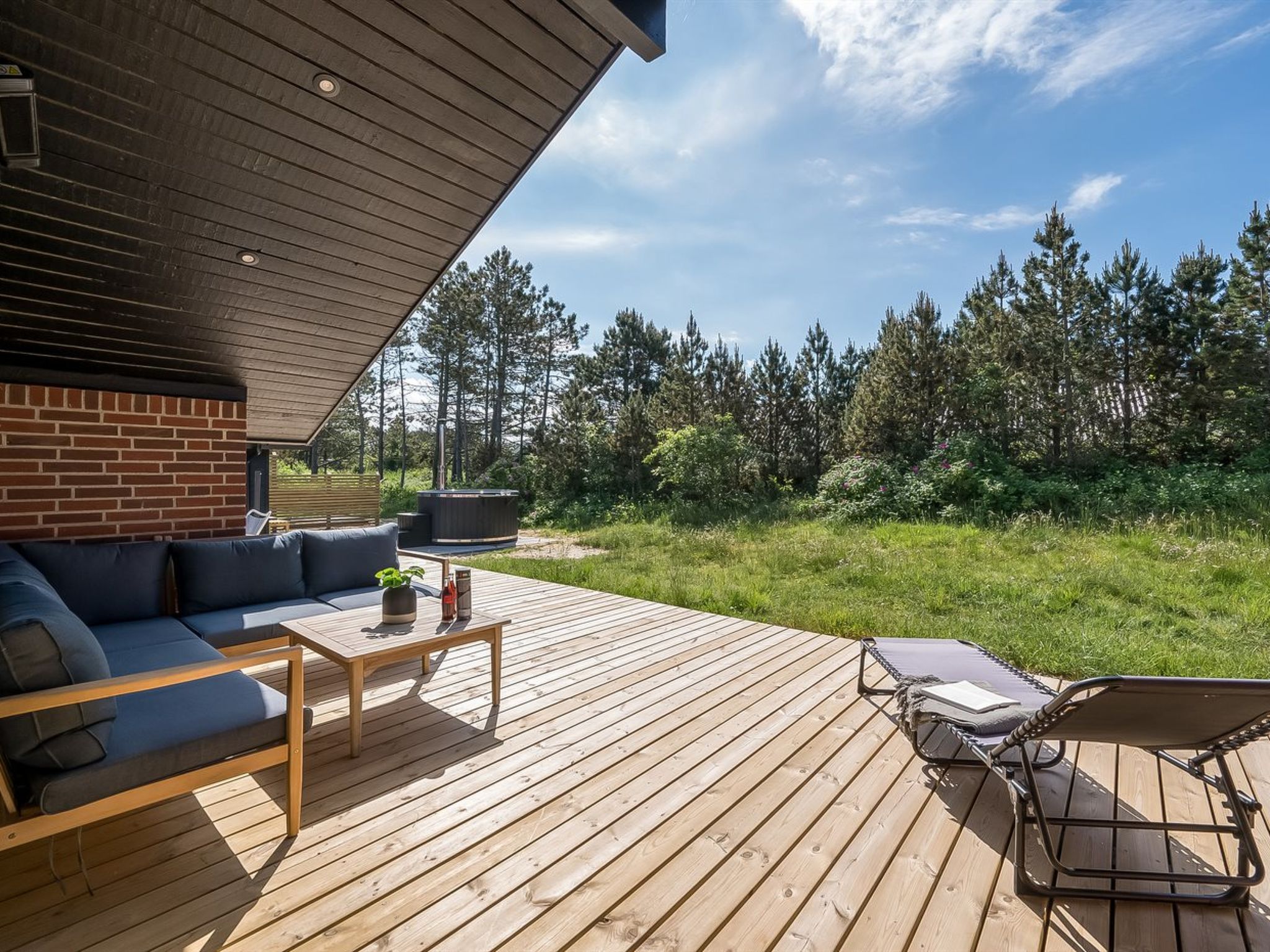 "Tilda" - 900m from the sea - Buiten