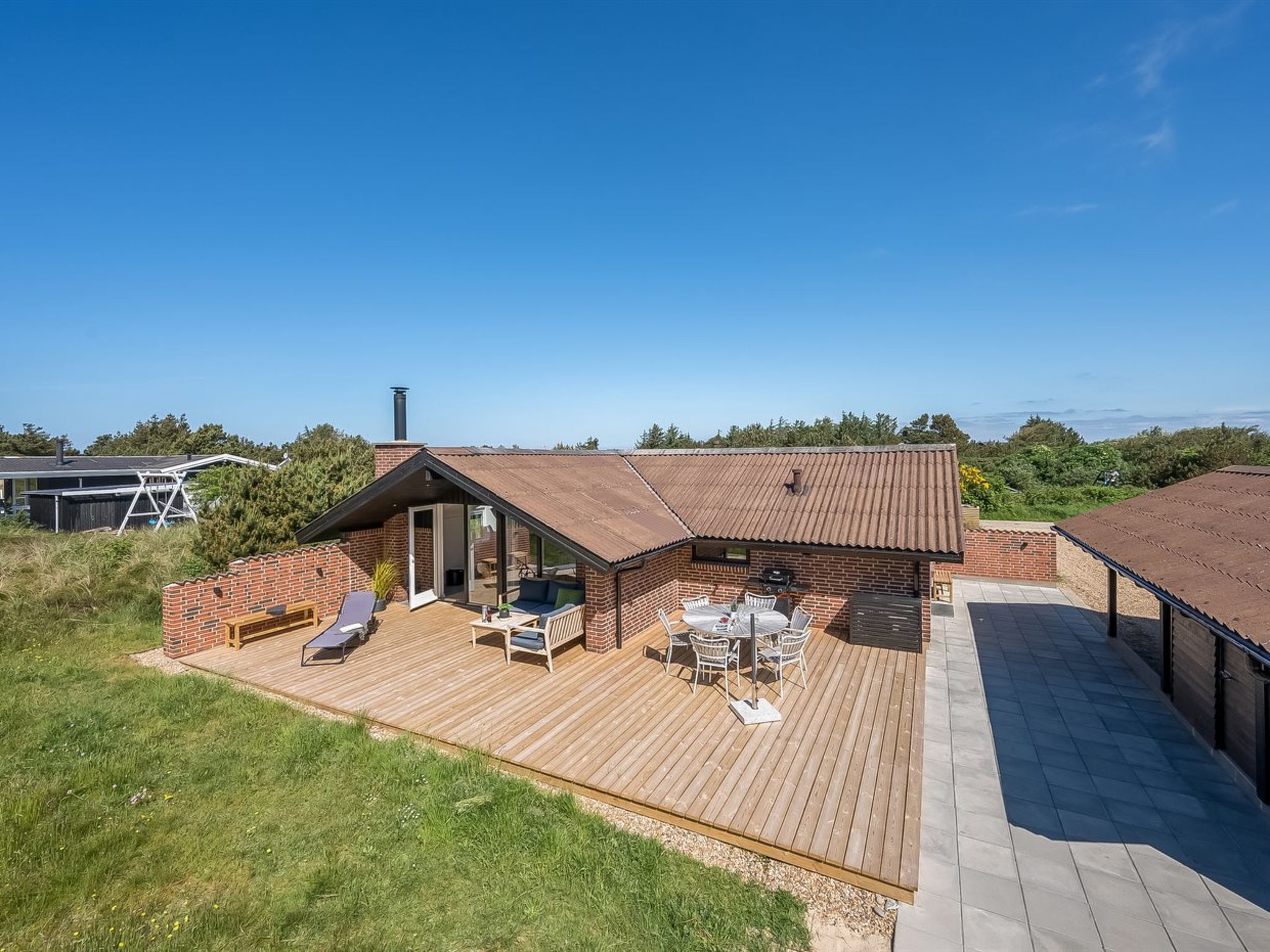 "Tilda" - 900m from the sea - Buiten