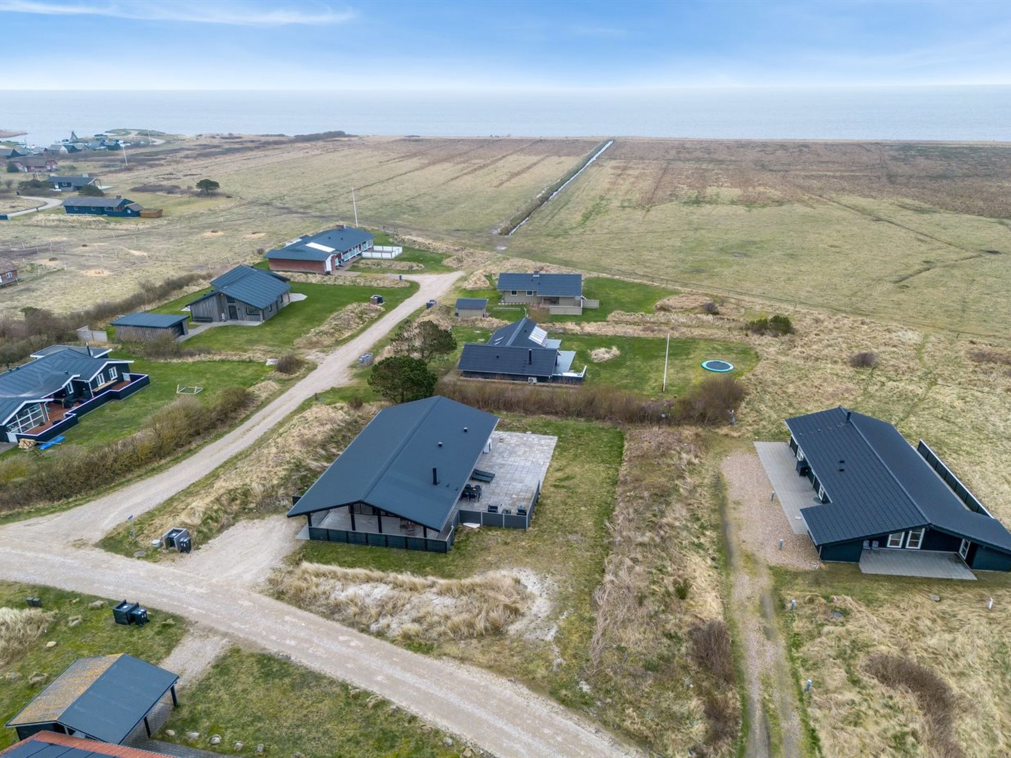 "Dorrit" - 1.2km from the sea-Draußen