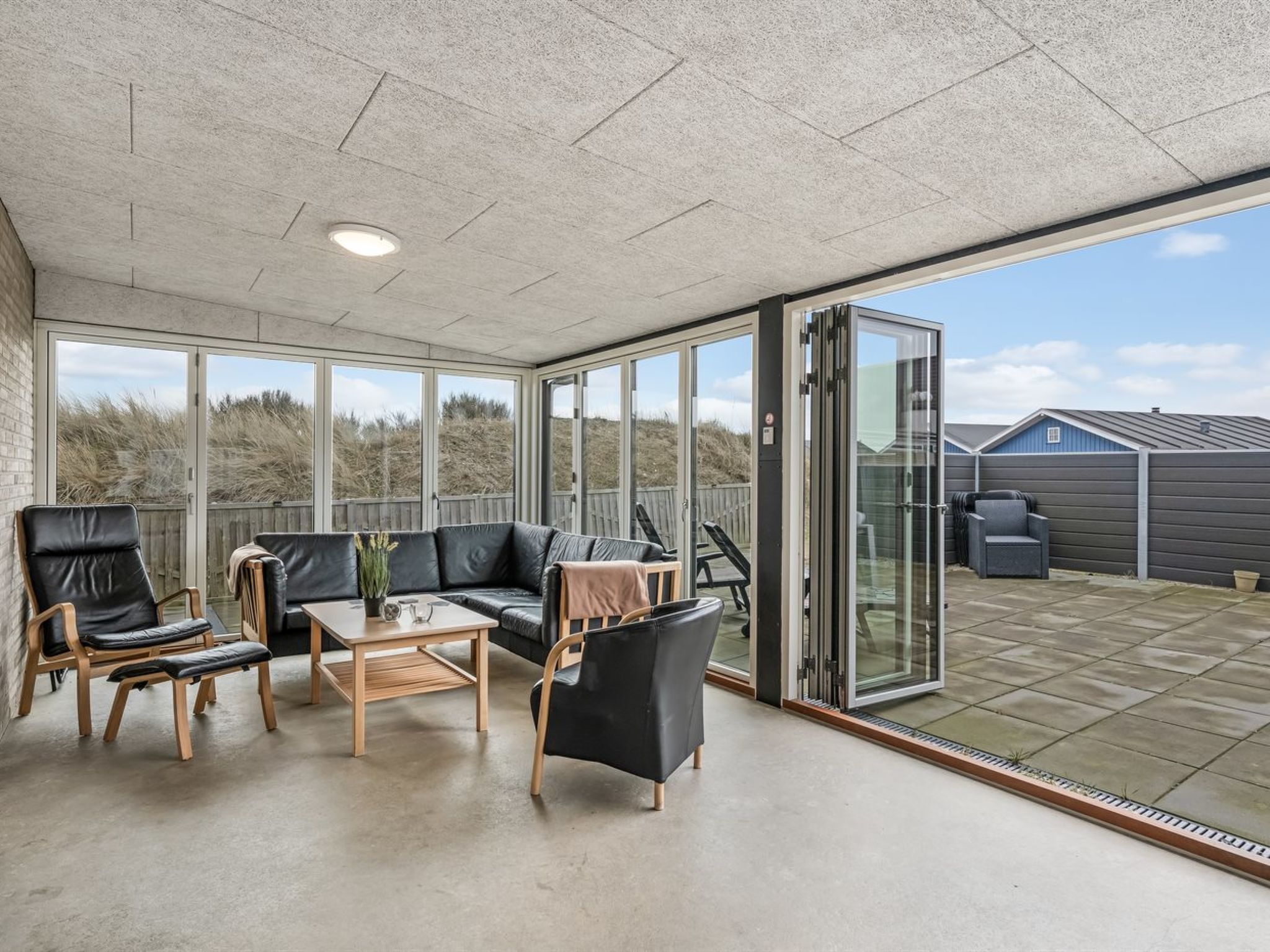 "Clarabelle" - 1.2km from the sea