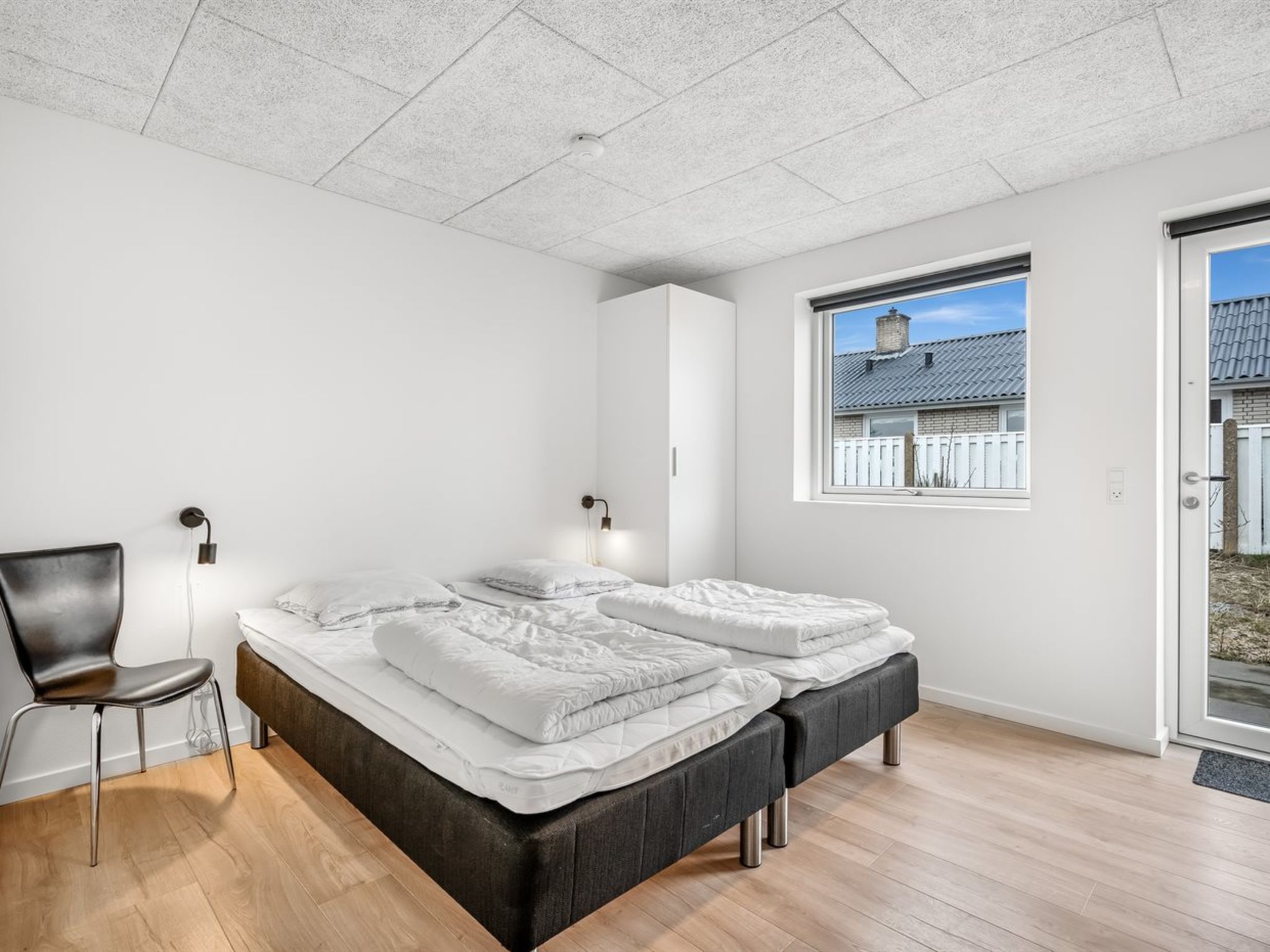 "Clarabelle" - 1.2km from the sea - Inside