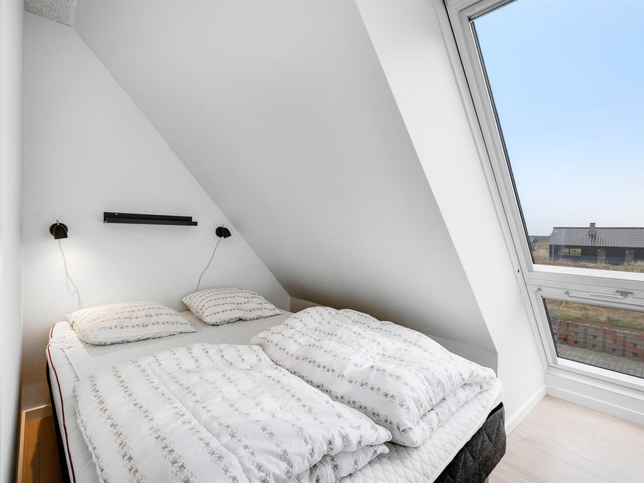 "Nafne" - 1.2km from the sea-Inside