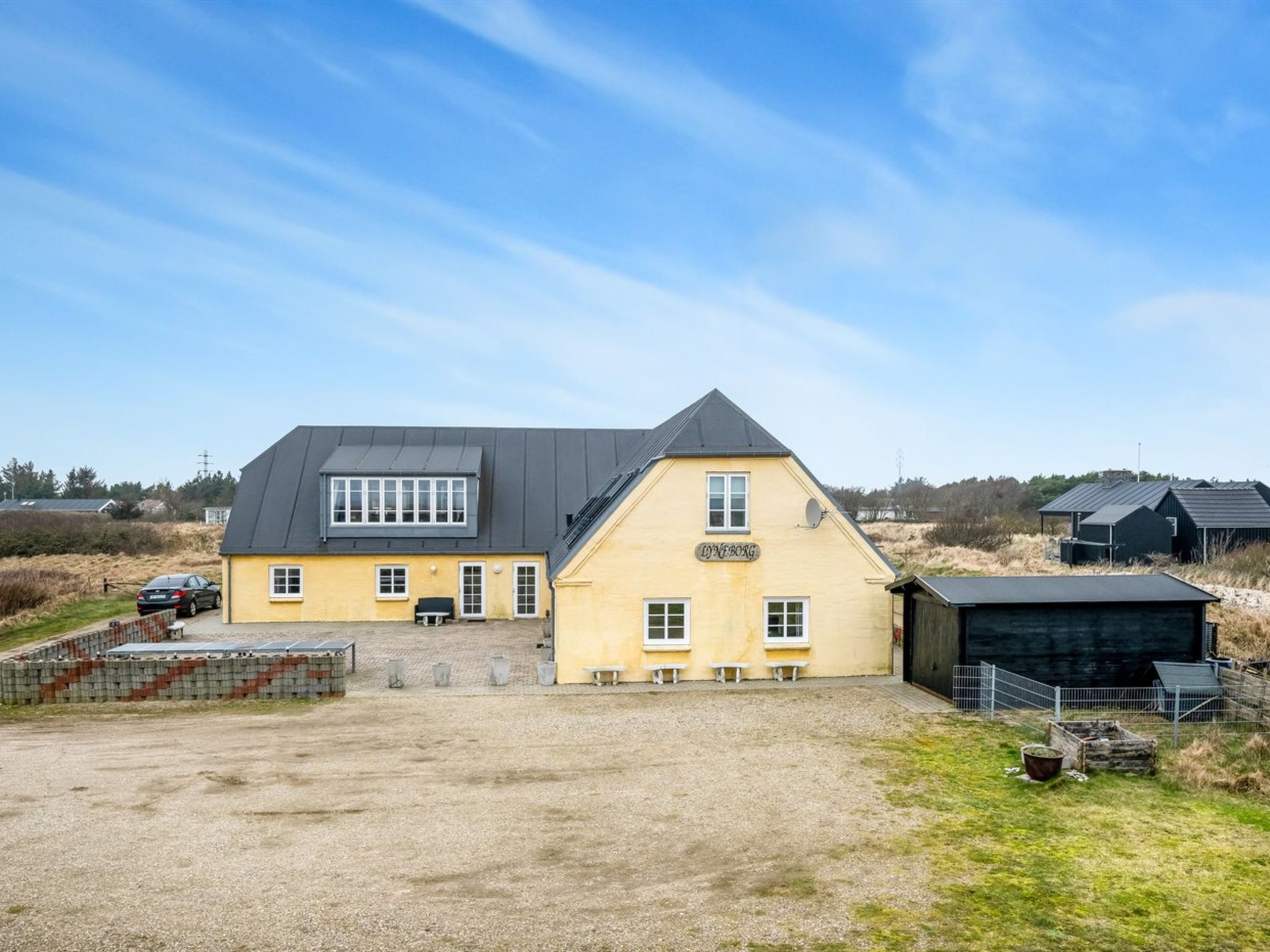 "Nafne" - 1.2km from the sea
