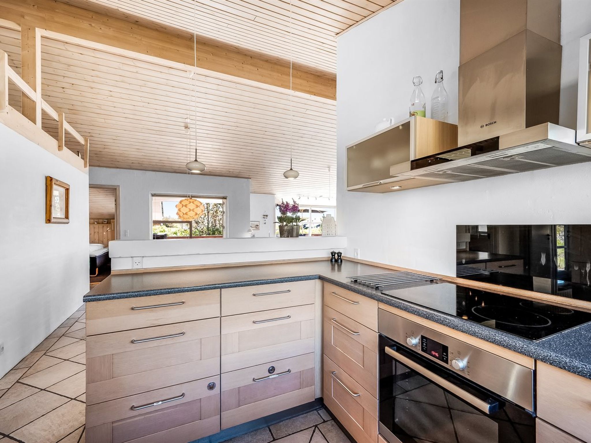 "Aurore" - 700m from the sea - Drinnen