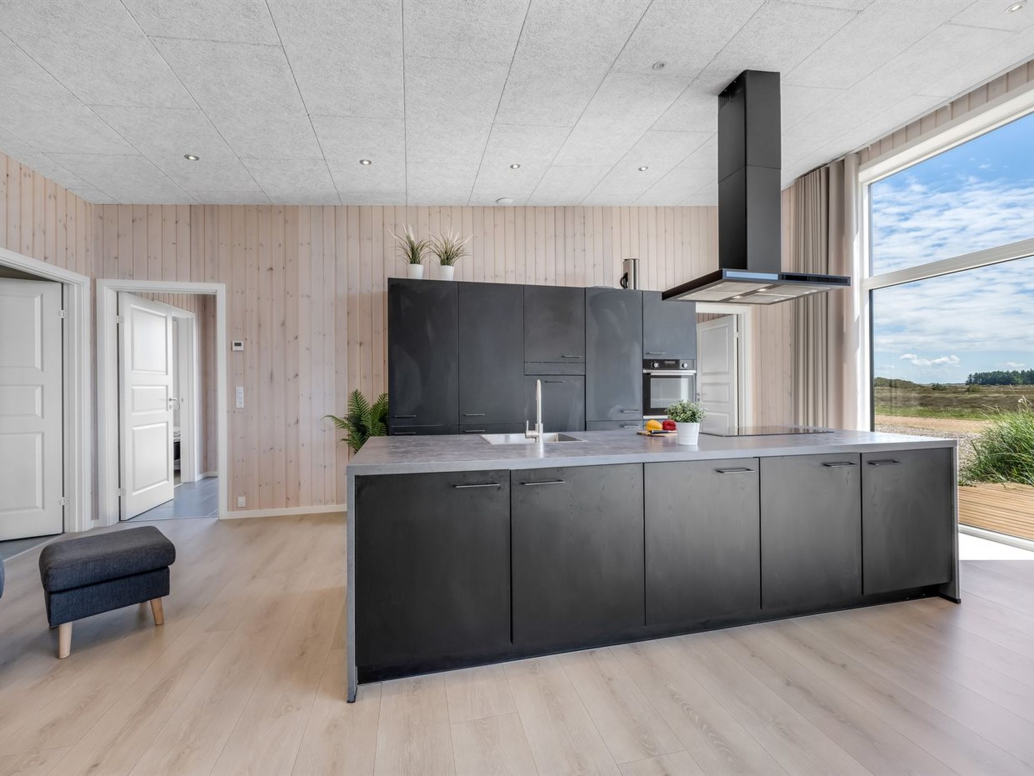 "Marius" - 400m from the sea - Binnen