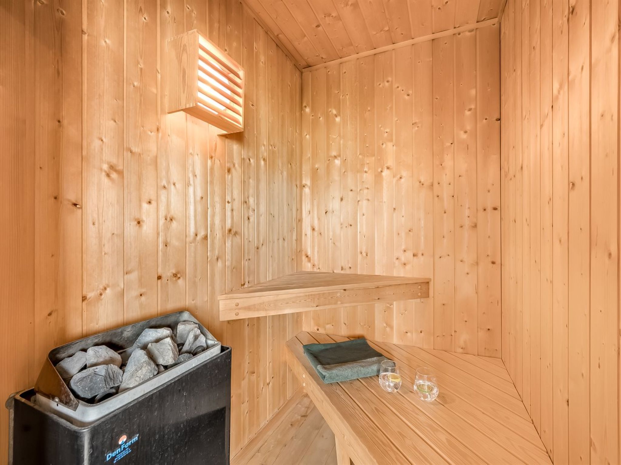 "Nermin" - 100m from the sea - Binnen