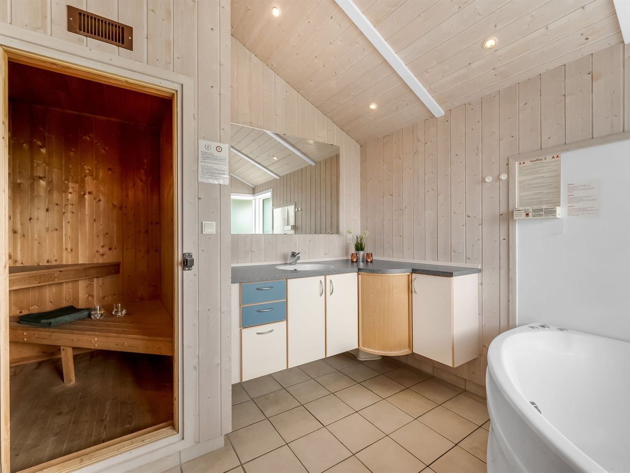 "Nermin" - 100m from the sea - Binnen