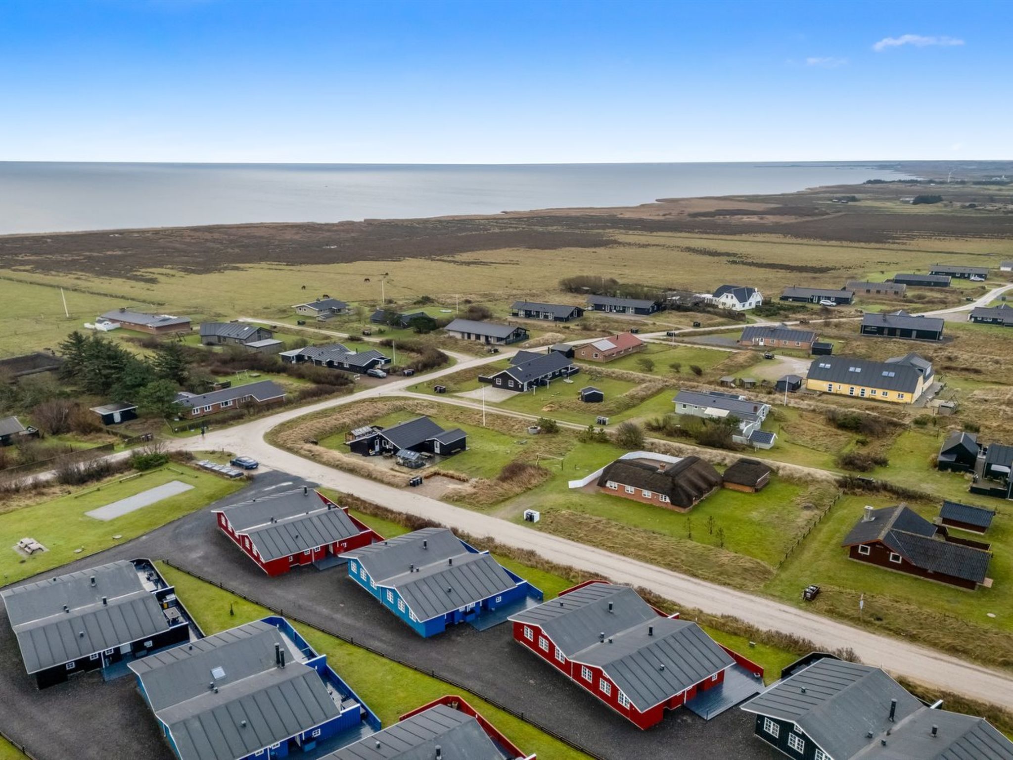 "Binta" - 300m to the fjord-Outside