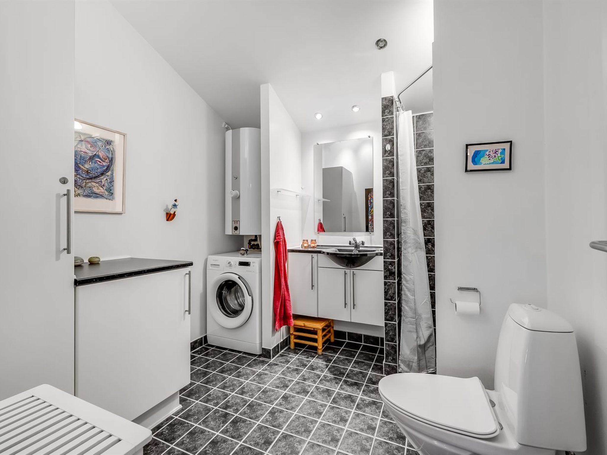 "Binta" - 300m to the fjord-Inside