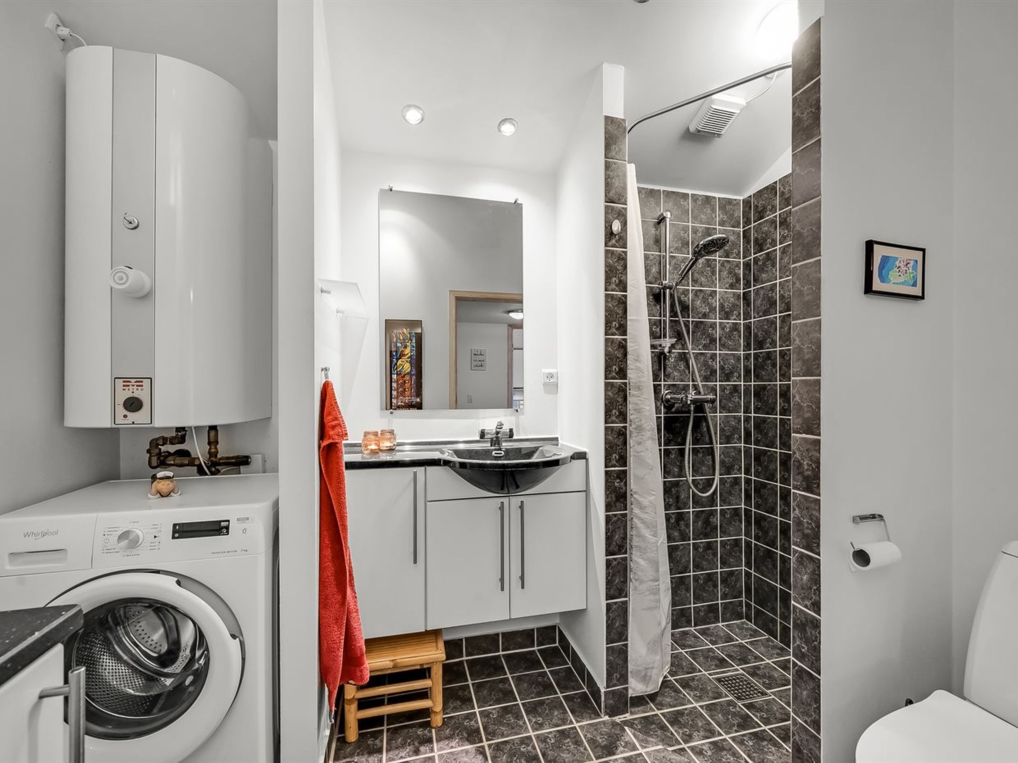 "Binta" - 300m to the fjord-Inside