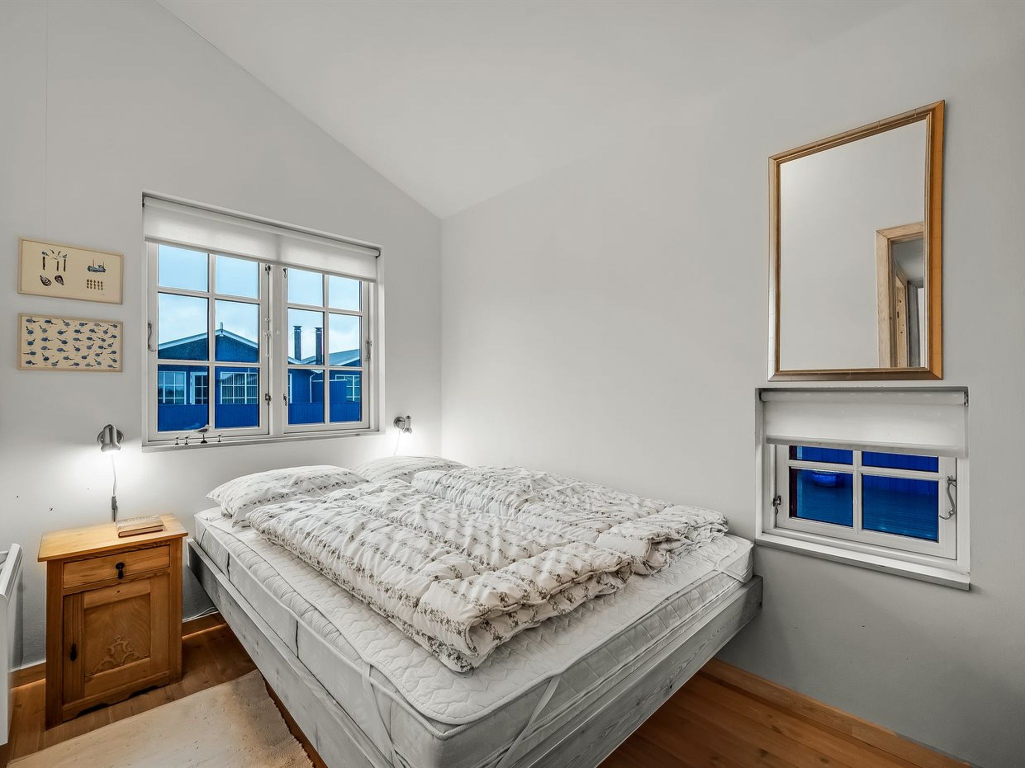 "Binta" - 300m to the fjord-Inside