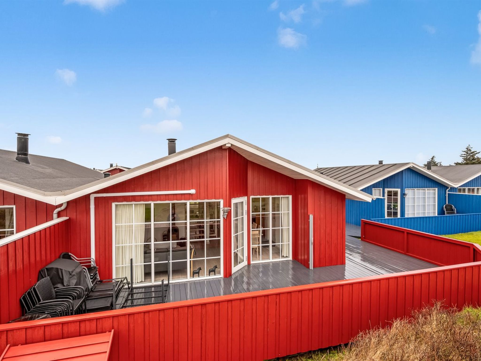 "Binta" - 300m to the fjord-Outside