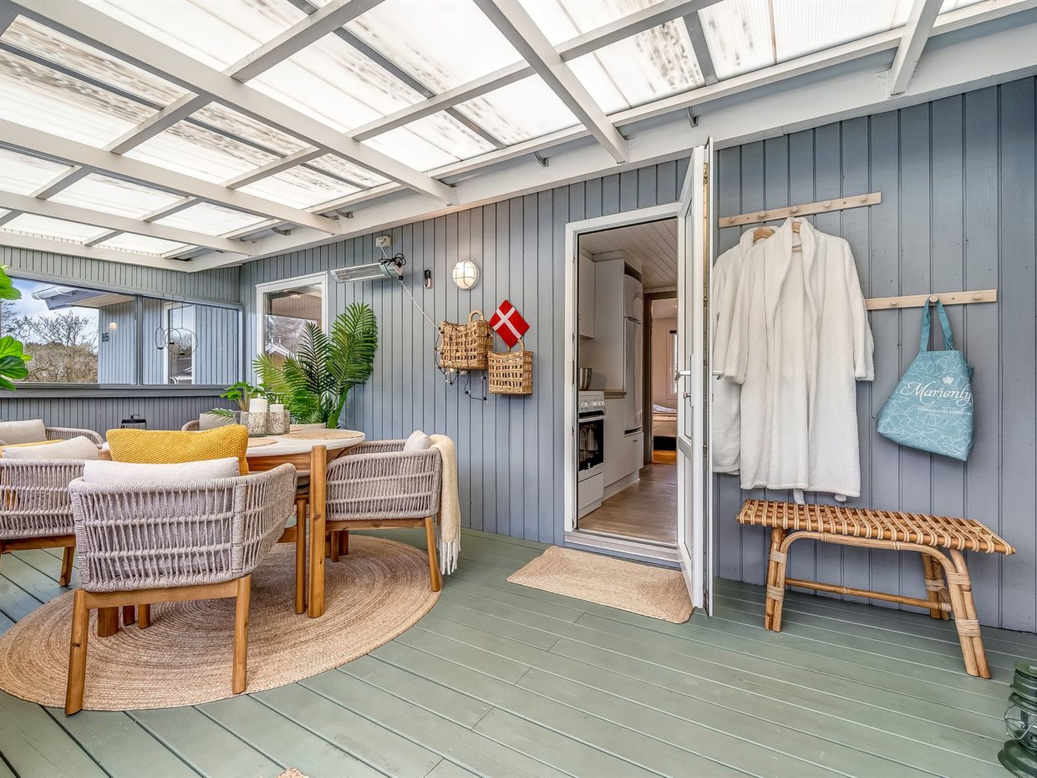 "Heike" - 700m to the fjord-Binnen