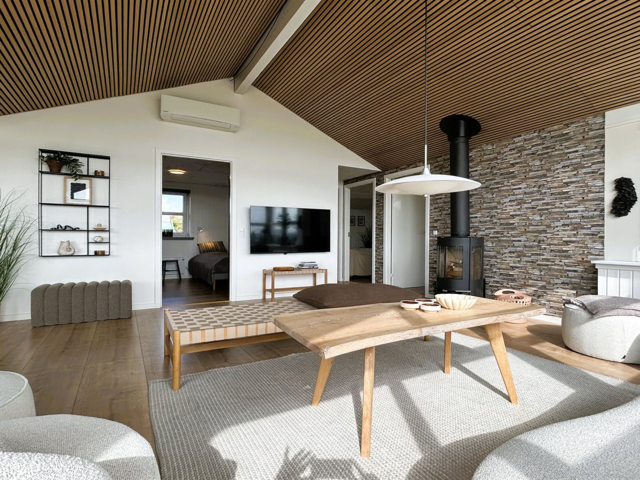 "Ema" - 500m from the sea - Inside