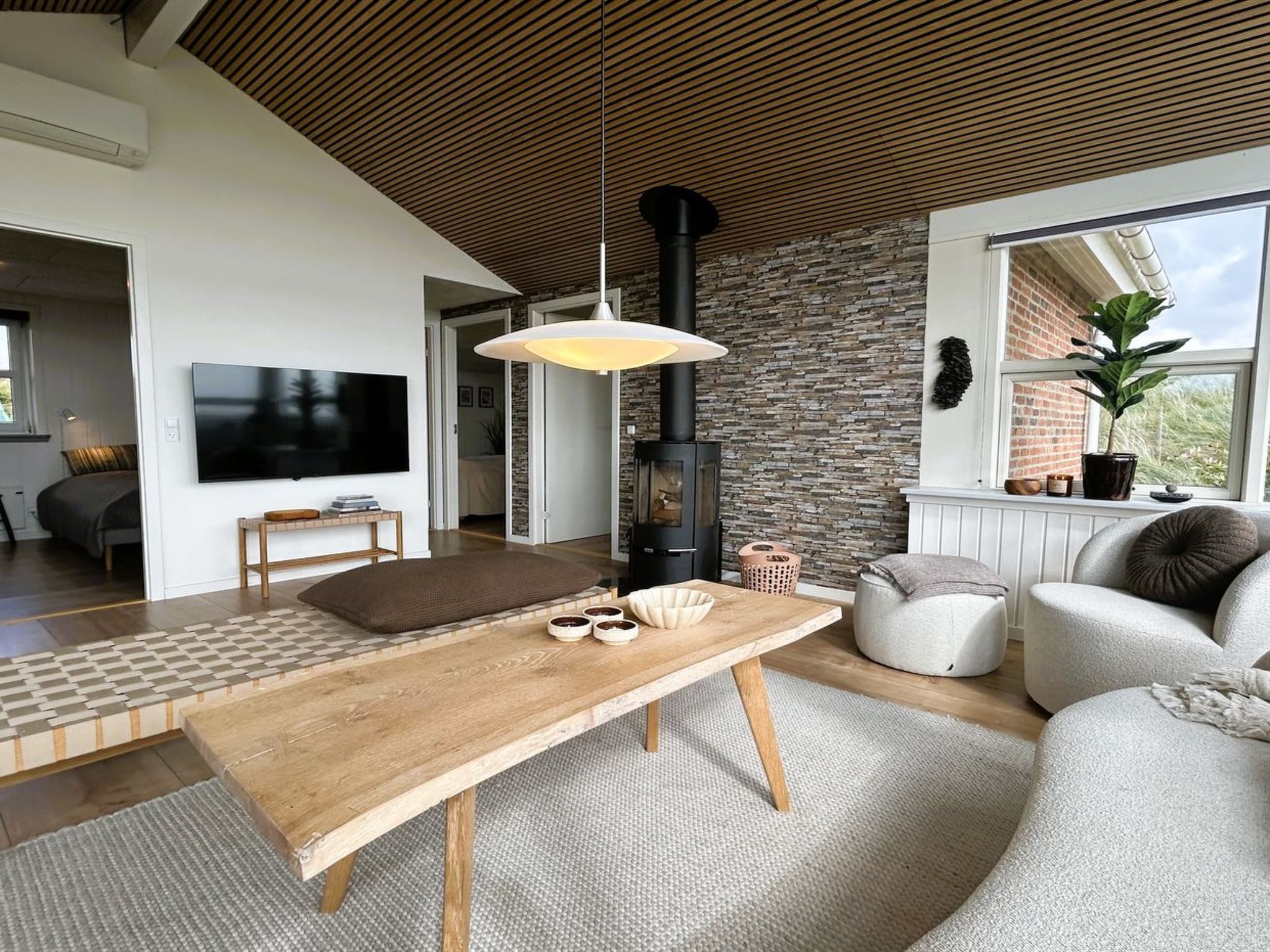 "Ema" - 500m from the sea - Inside