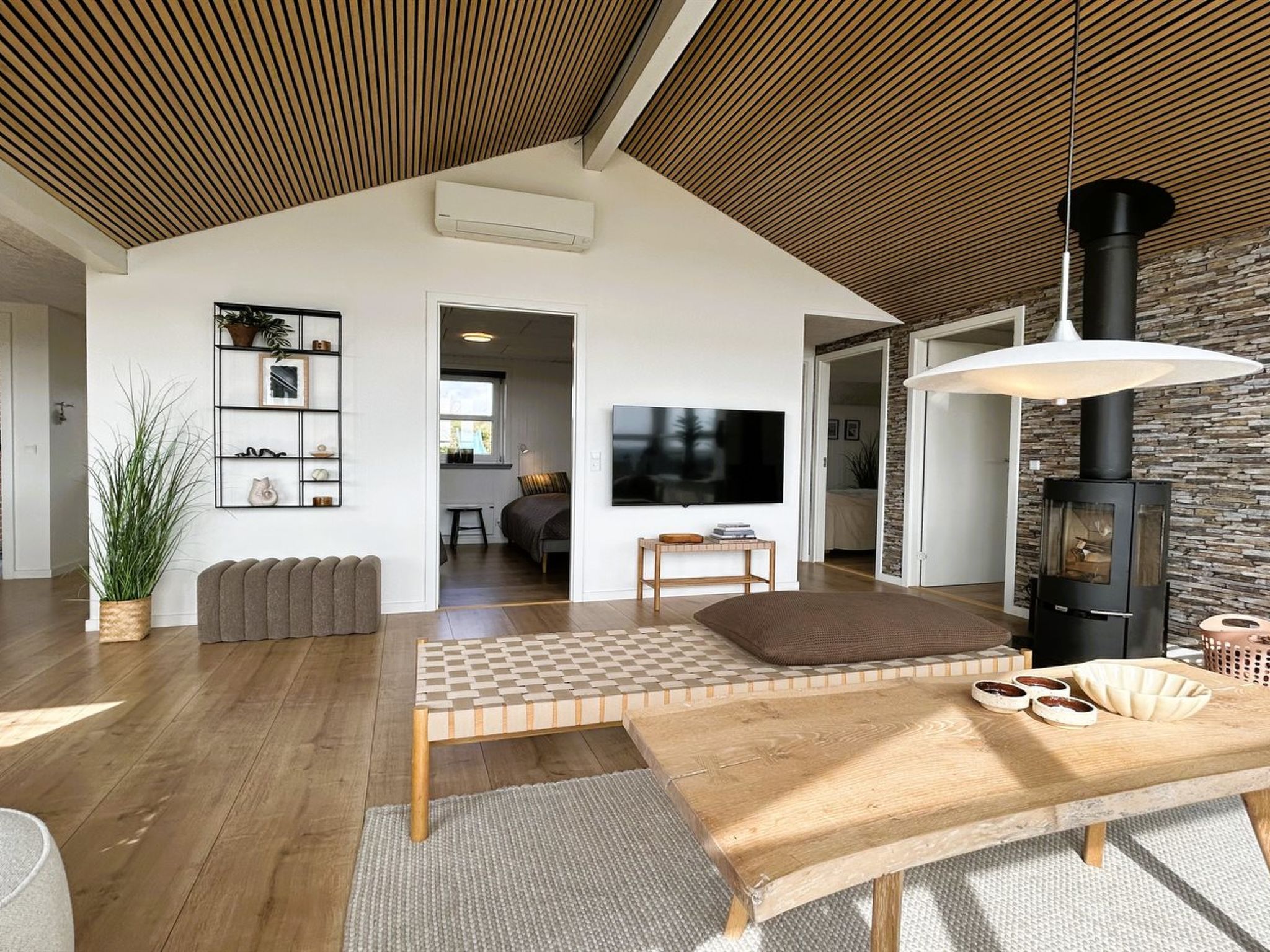 "Ema" - 500m from the sea - Inside