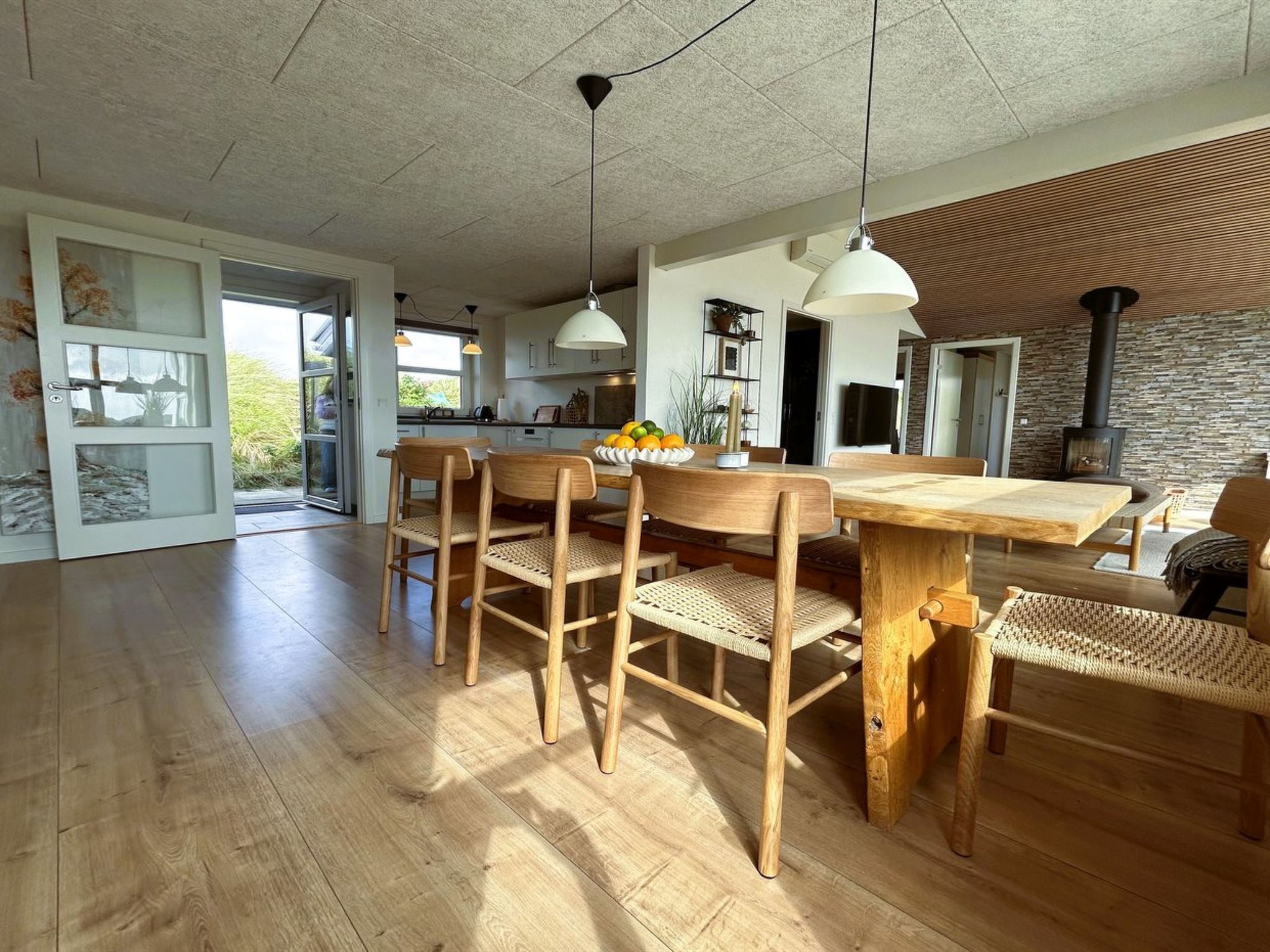 "Ema" - 500m from the sea - Inside