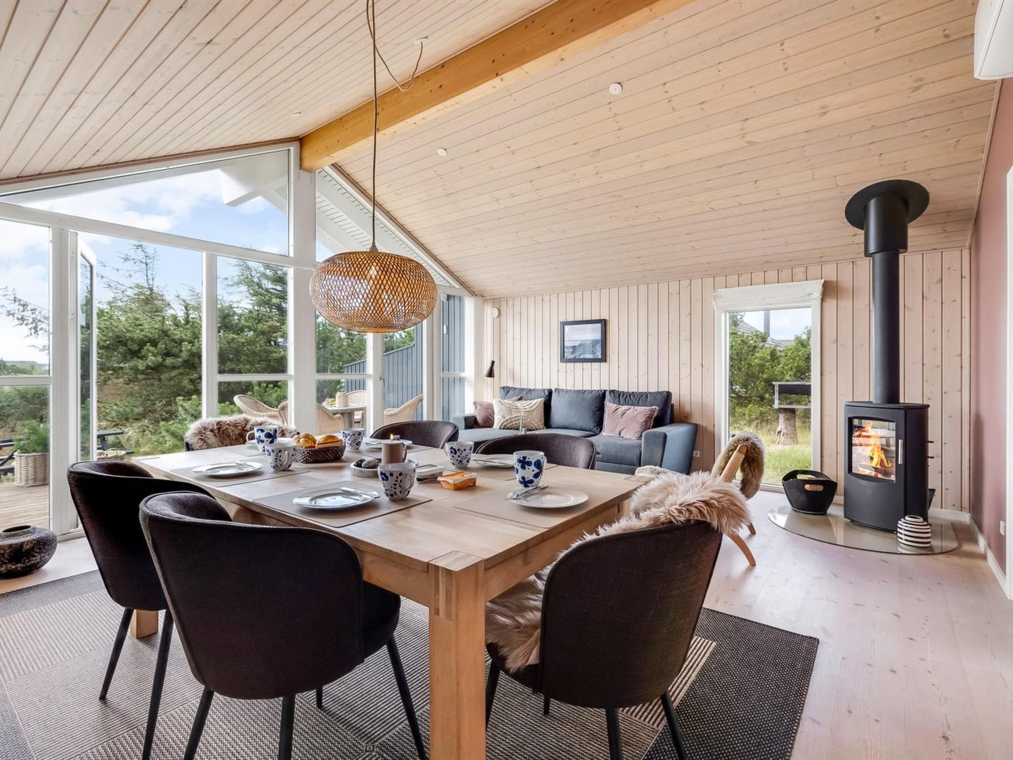 "Effie" - 500m from the sea-Dedans