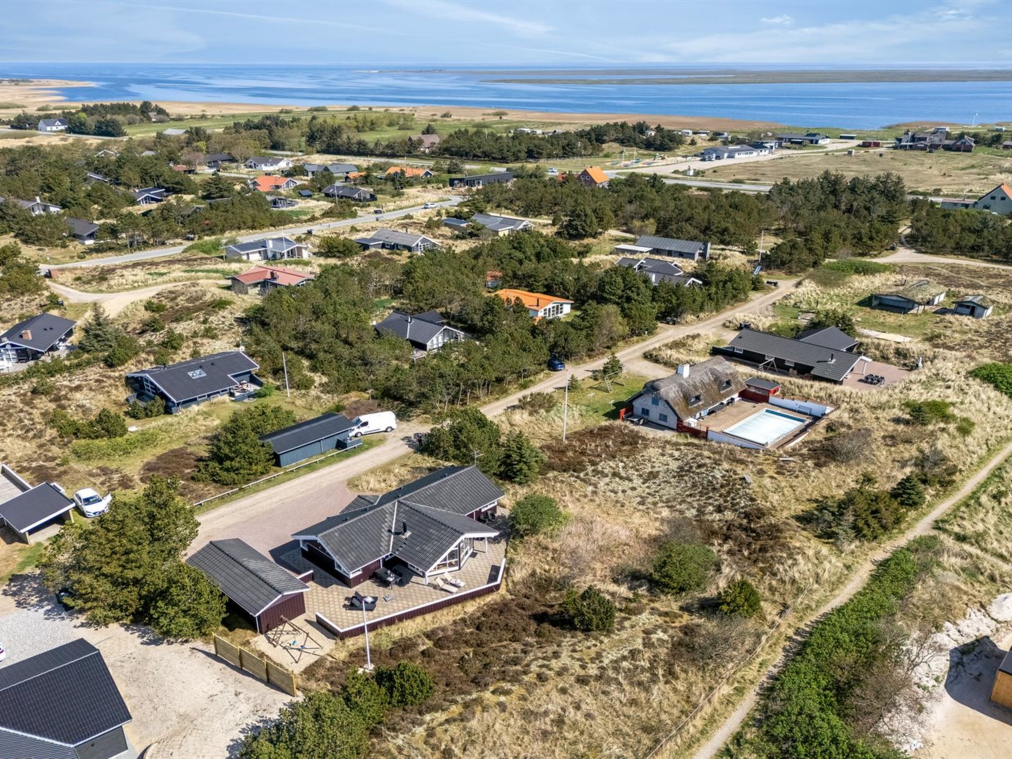 "Arine" - 700m to the fjord-Buiten