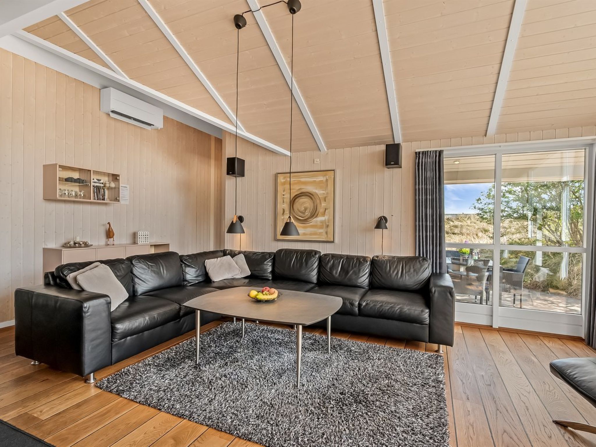 "Arine" - 700m to the fjord-Binnen