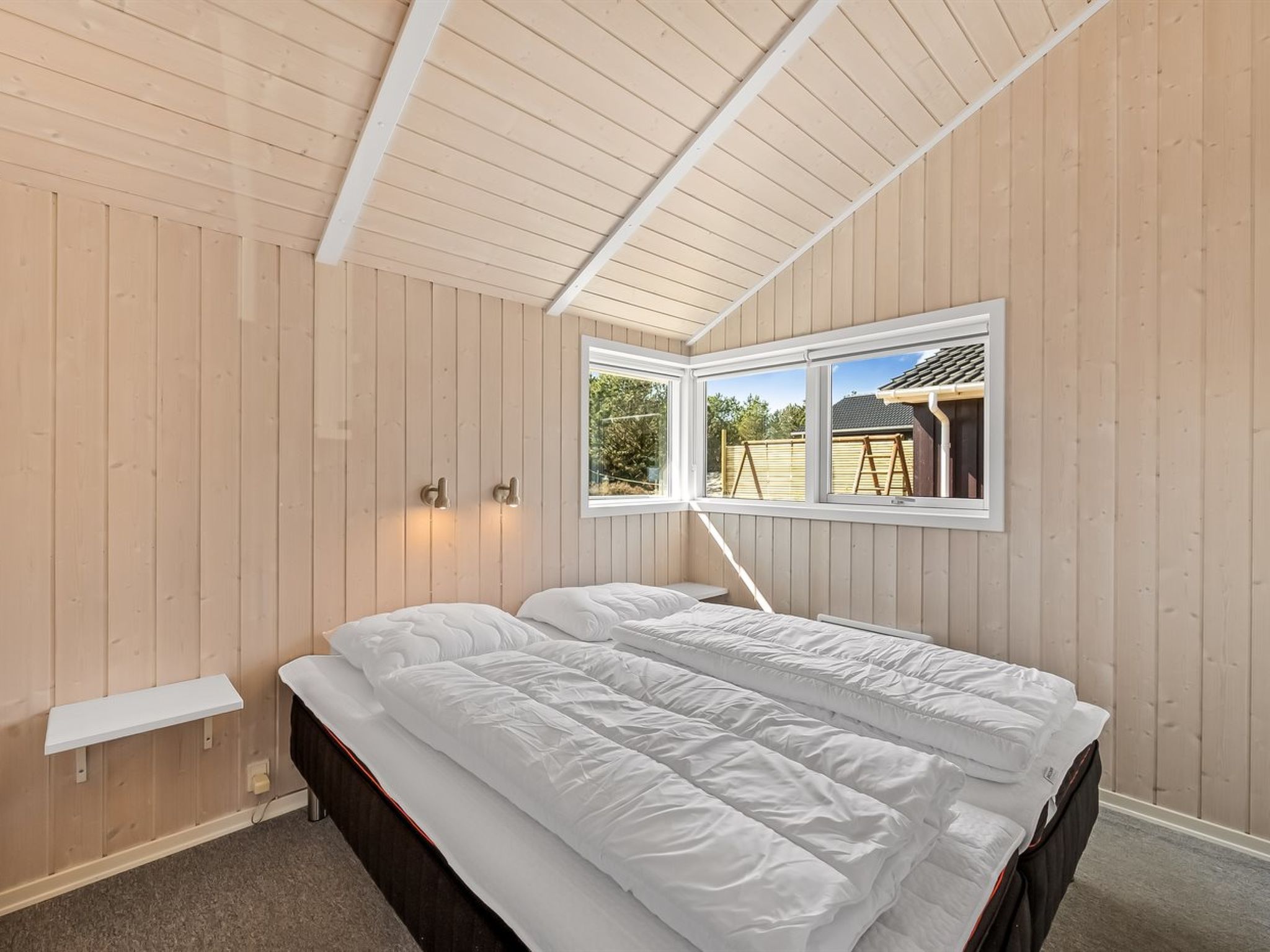 "Arine" - 700m to the fjord-Binnen