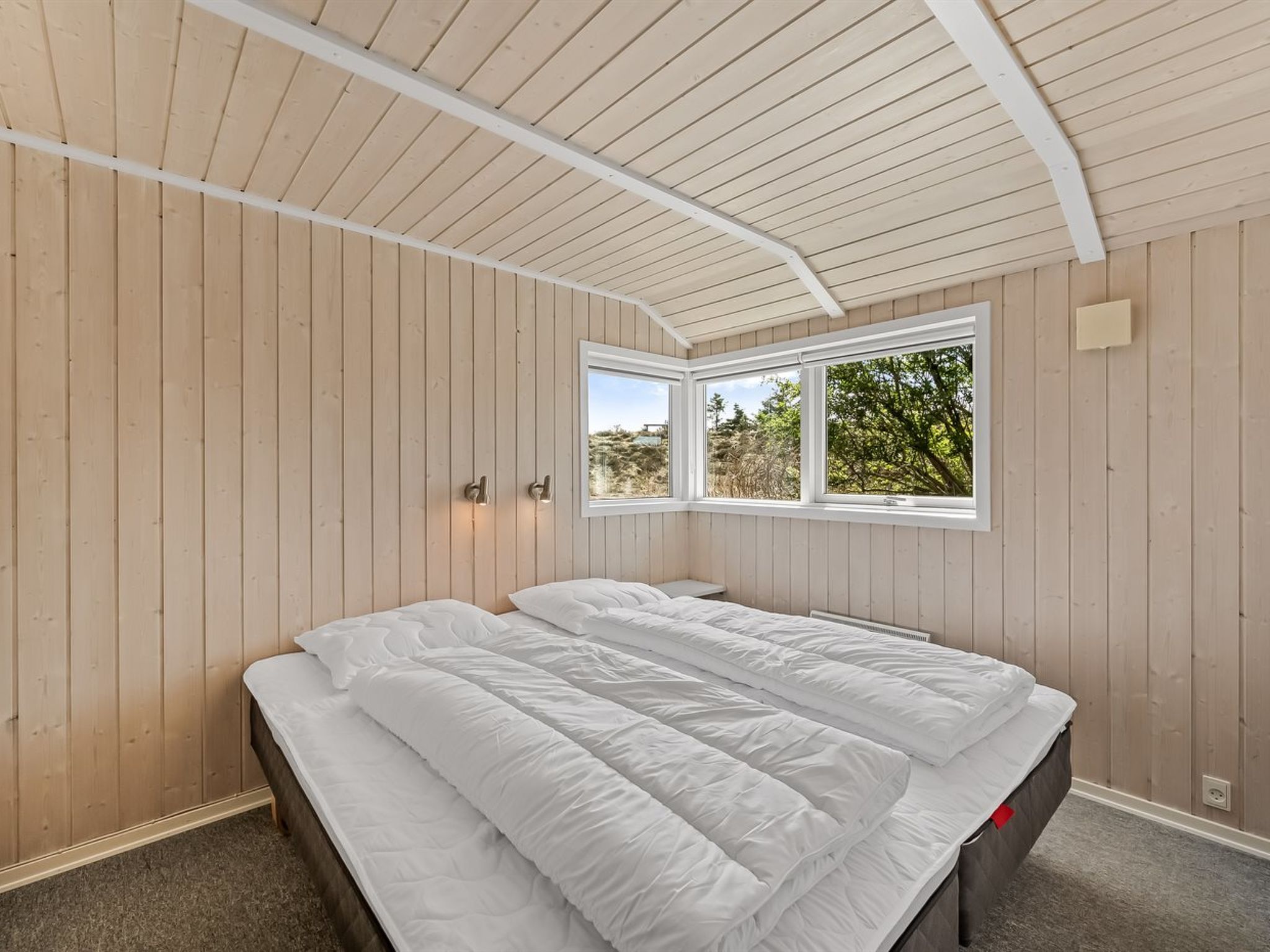 "Arine" - 700m to the fjord-Binnen