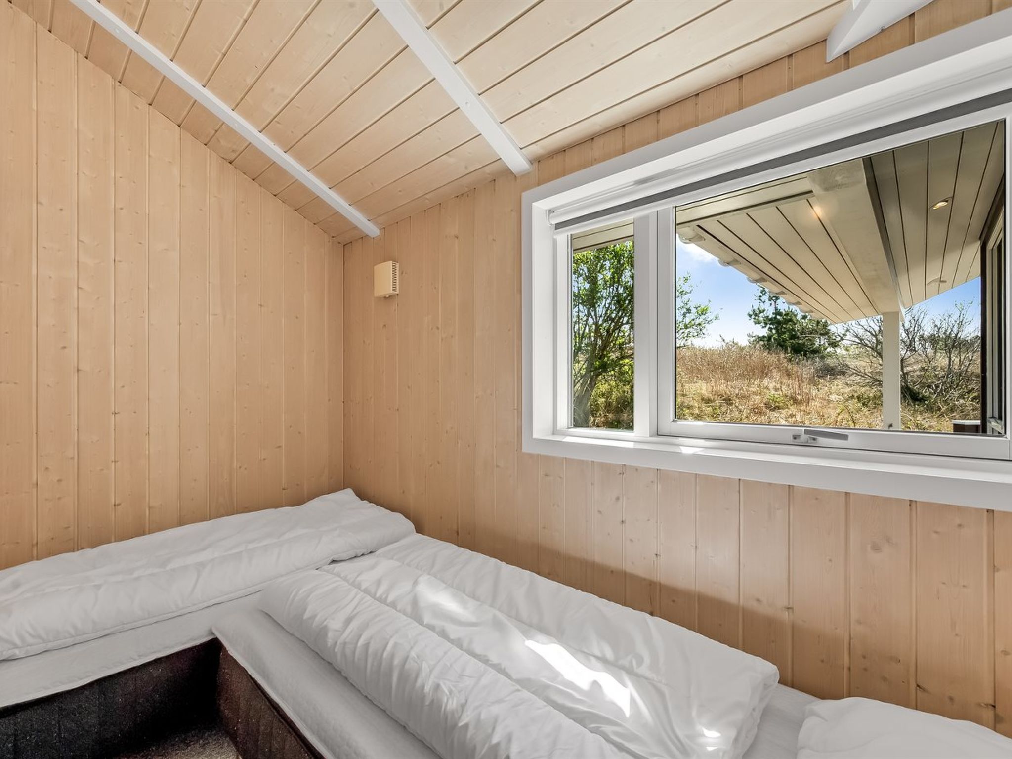 "Arine" - 700m to the fjord-Binnen