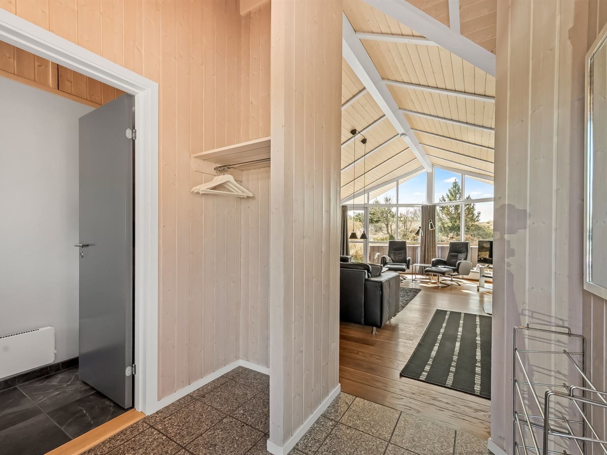 "Arine" - 700m to the fjord-Binnen