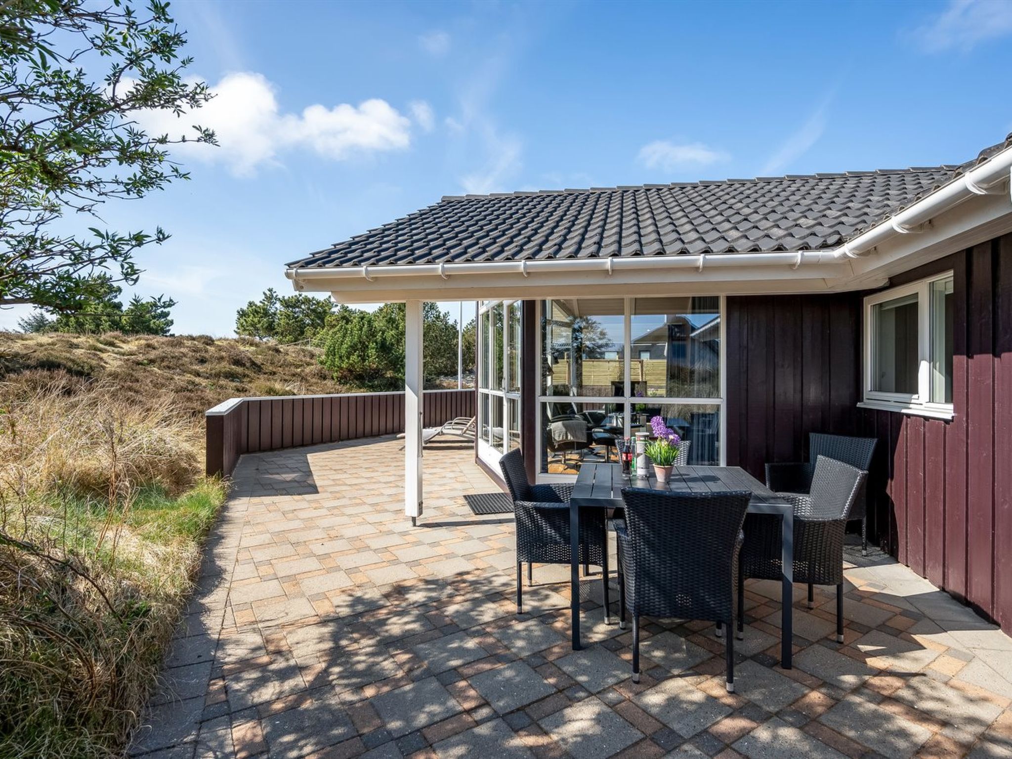 "Arine" - 700m to the fjord-Buiten