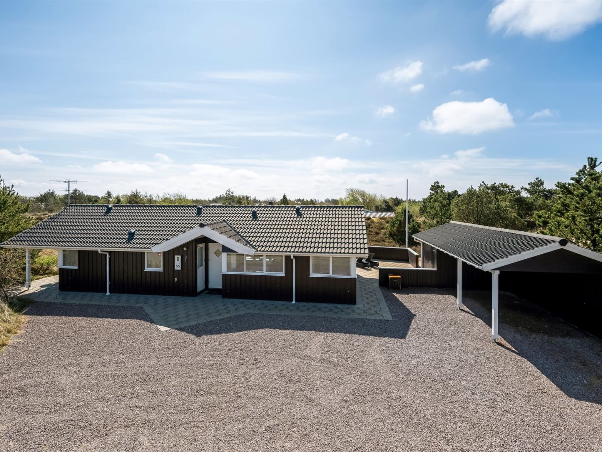 "Arine" - 700m to the fjord-Buiten