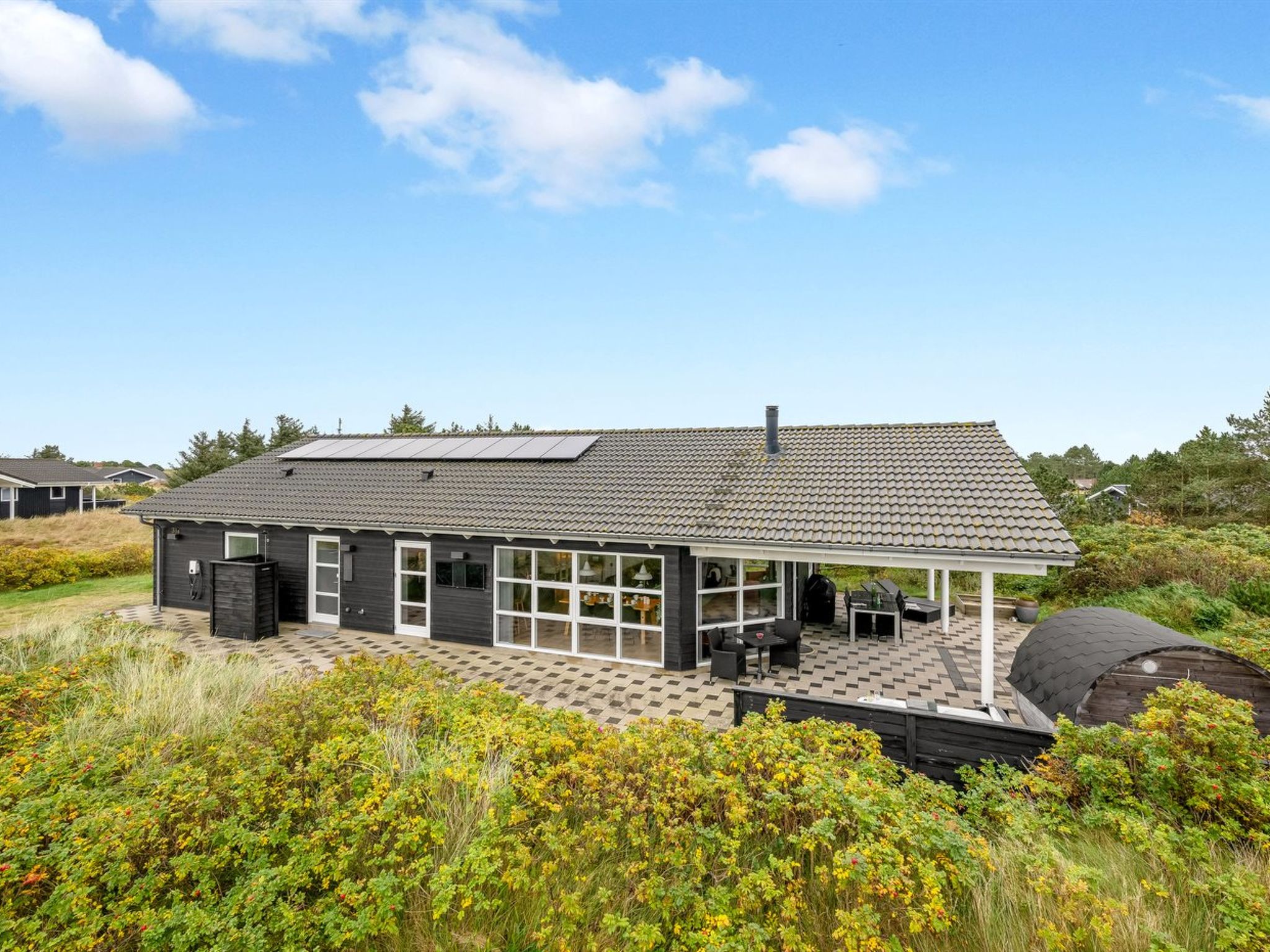 "Tatania" - 500m to the fjord - Buiten