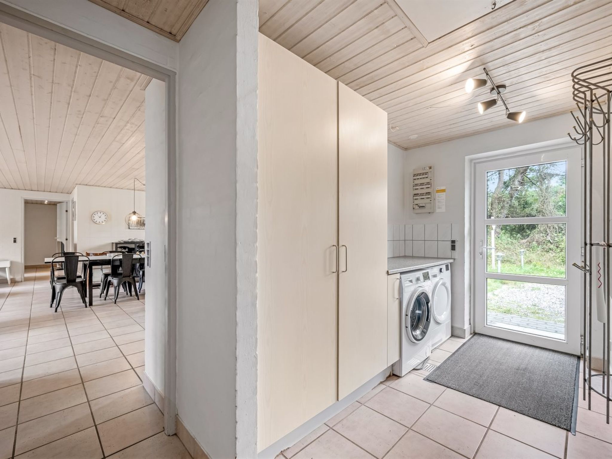 "Hedi" - 900m from the sea - Binnen