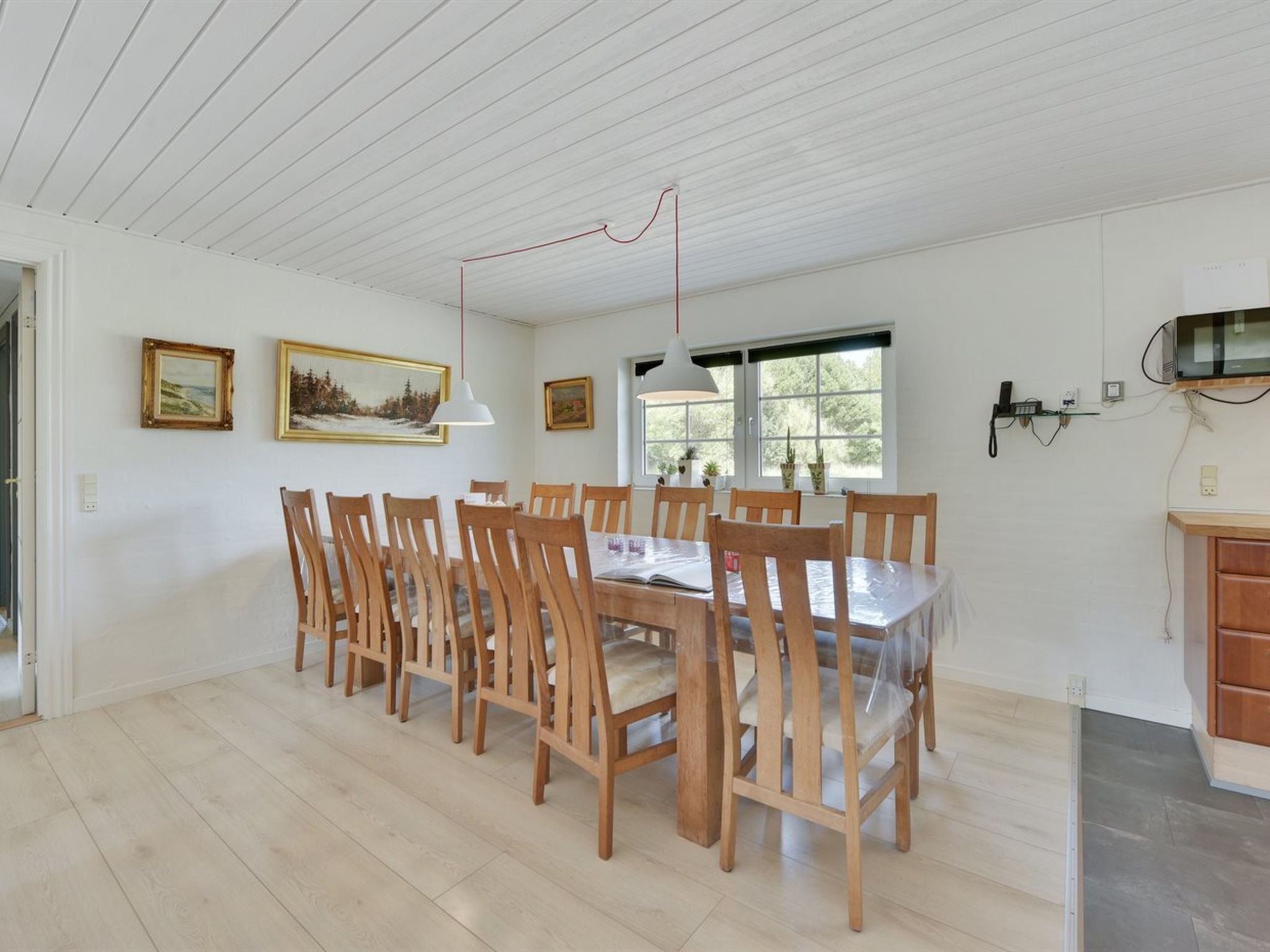 "Jorkin" - 1.8km from the sea - Binnen