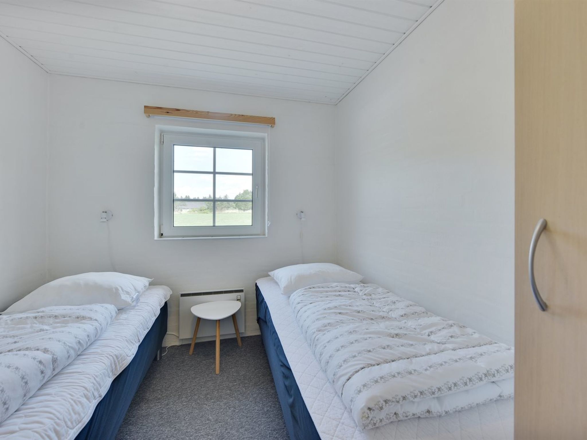"Jorkin" - 1.8km from the sea - Binnen