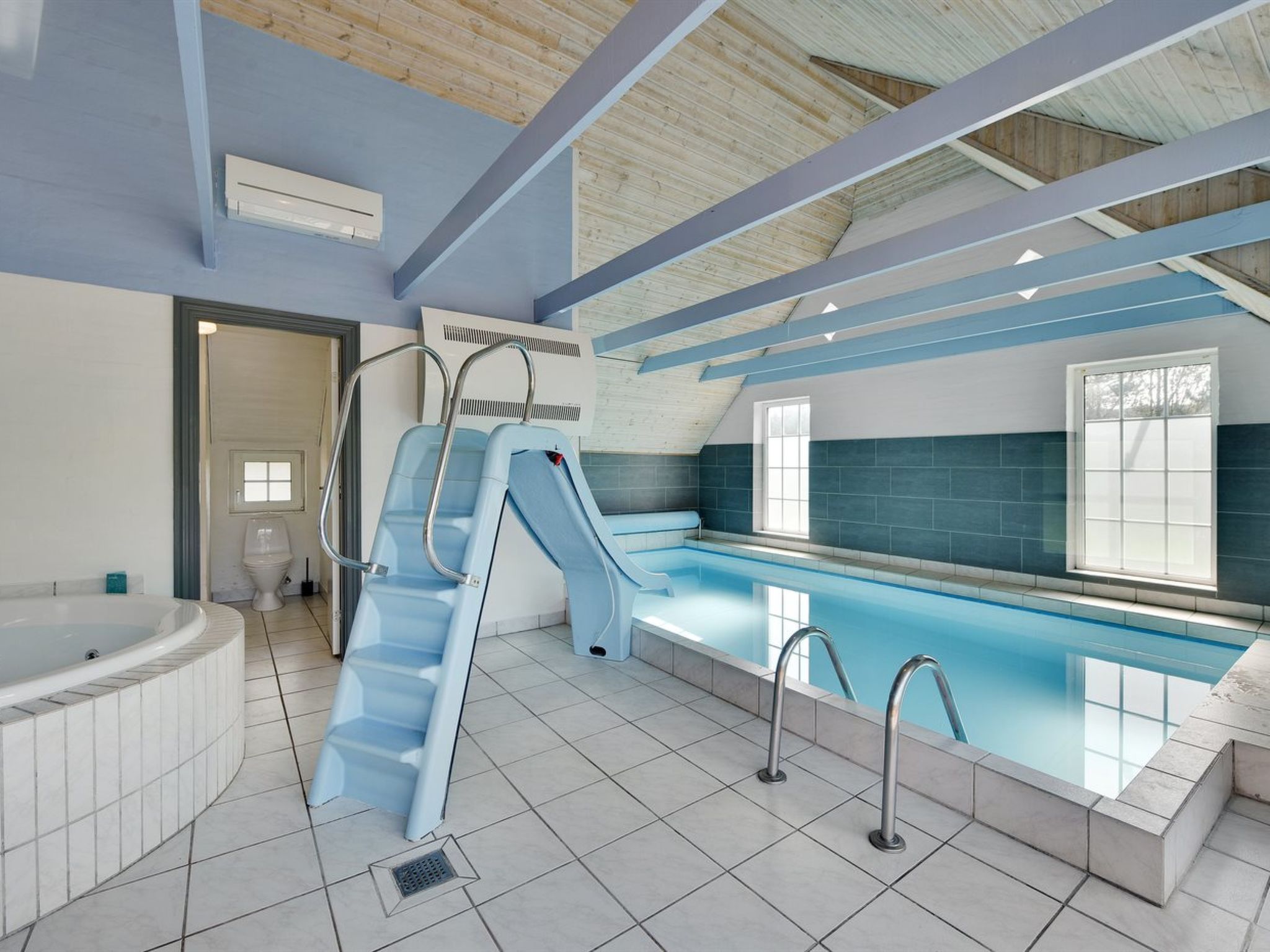 "Jorkin" - 1.8km from the sea - Buiten