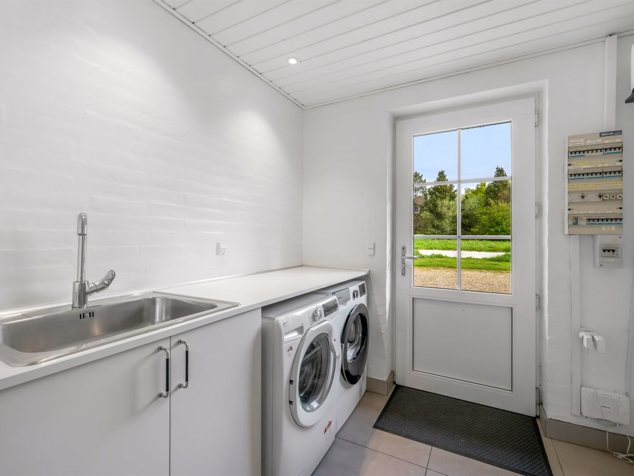 "Nilla" - 2.1km from the sea - Inside