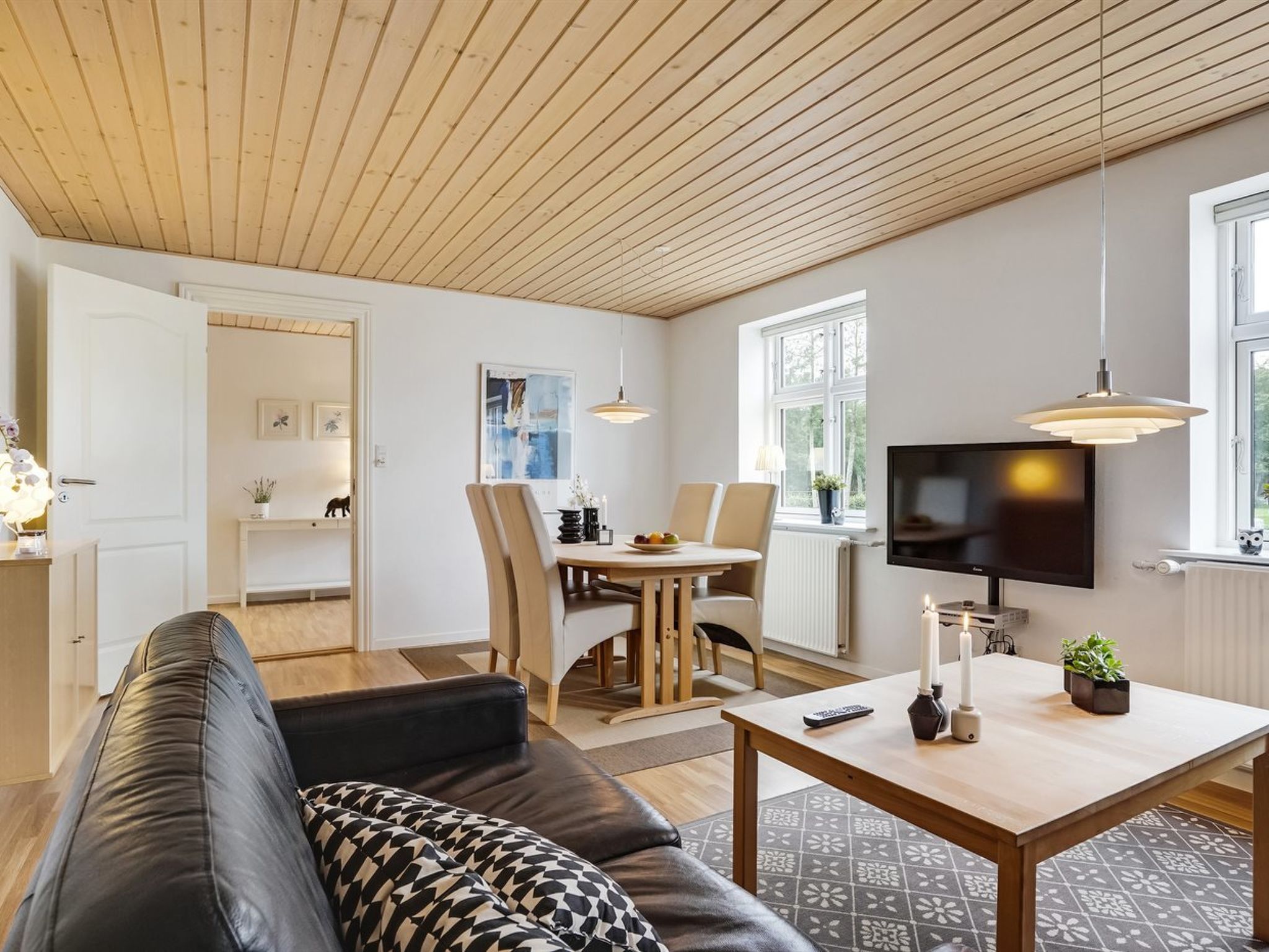 "Eini" - 4.5km from the sea - Drinnen