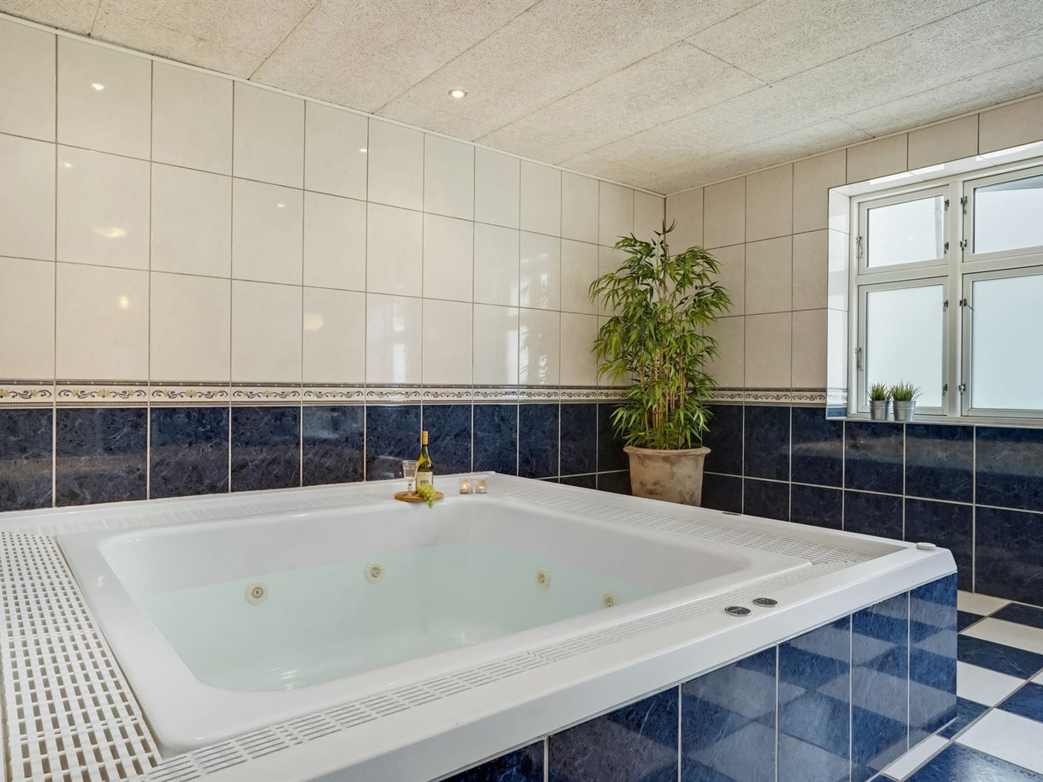 "Eini" - 4.5km from the sea - Drinnen