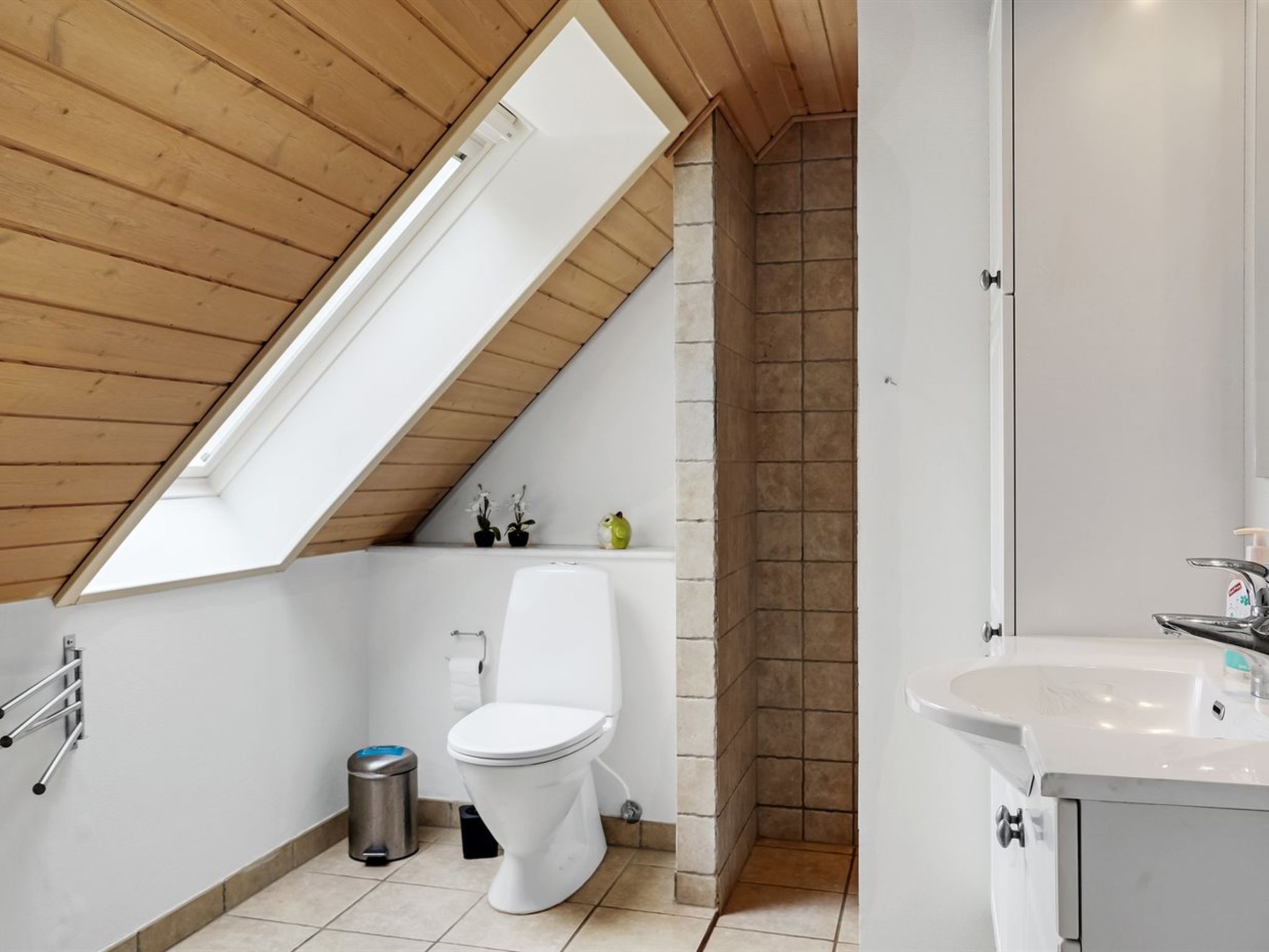 "Eini" - 4.5km from the sea - Drinnen