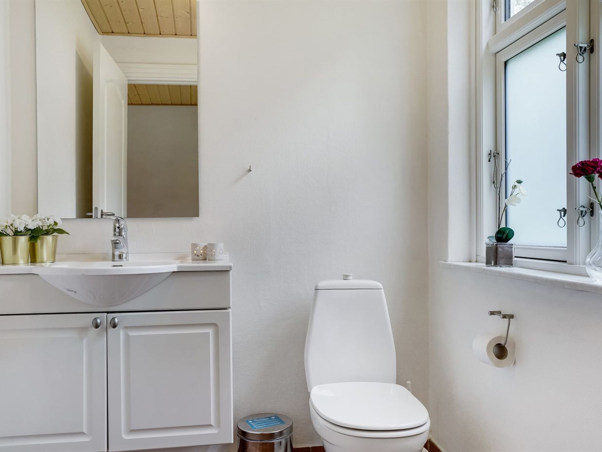 "Eini" - 4.5km from the sea - Drinnen