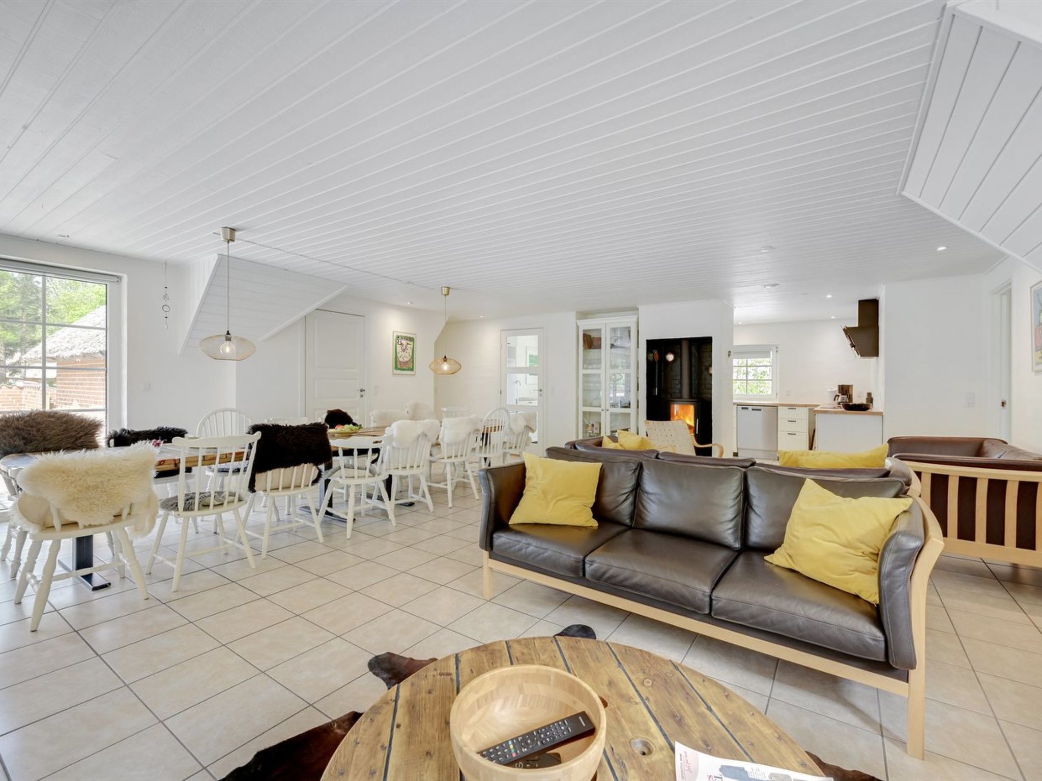 "Erla" - 2.3km from the sea - Binnen