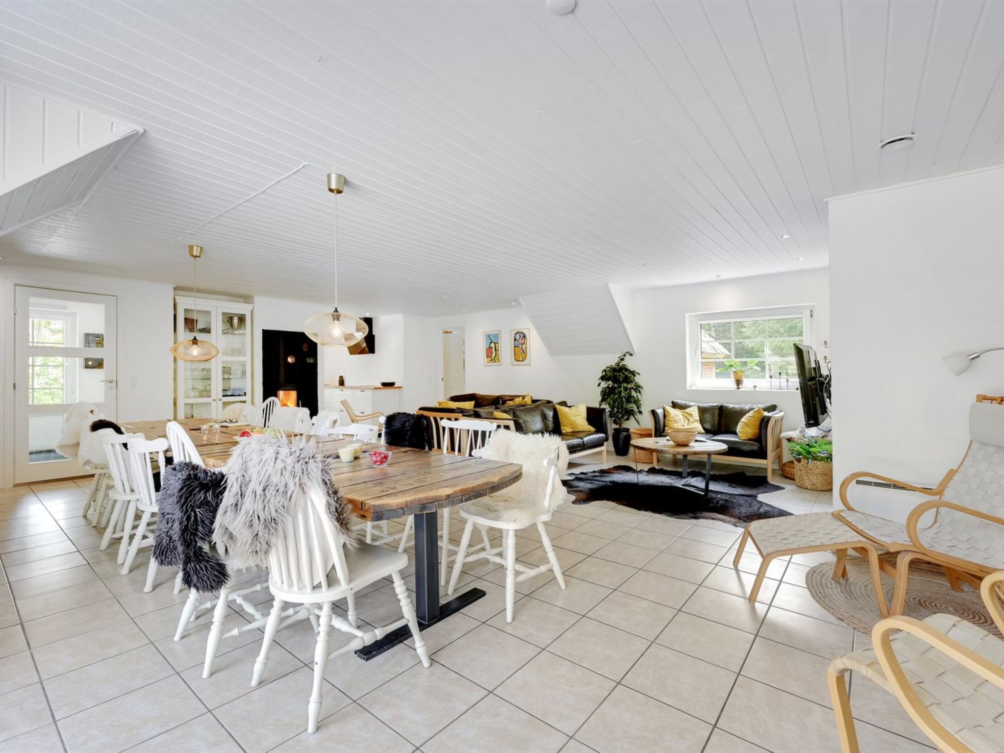 "Erla" - 2.3km from the sea - Binnen