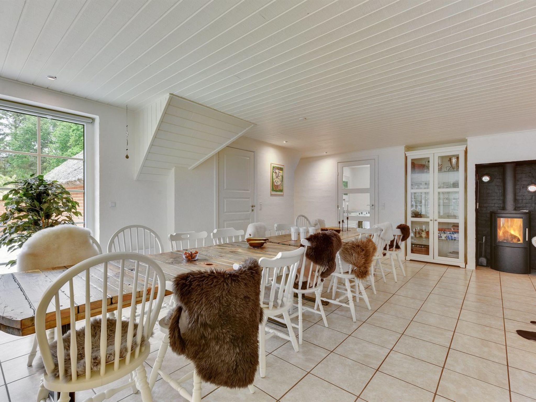 "Erla" - 2.3km from the sea - Binnen