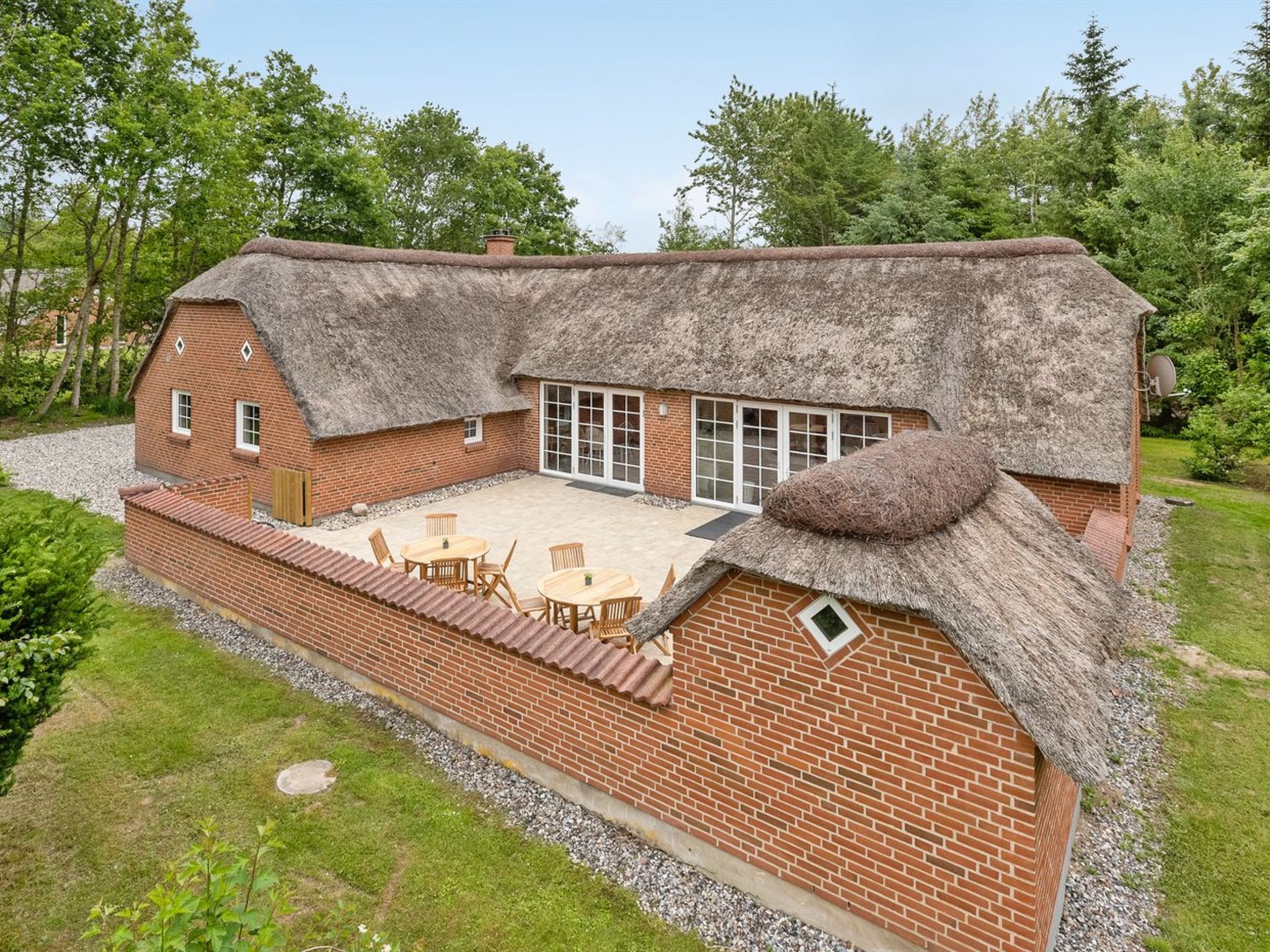 "Erla" - 2.3km from the sea - Buiten