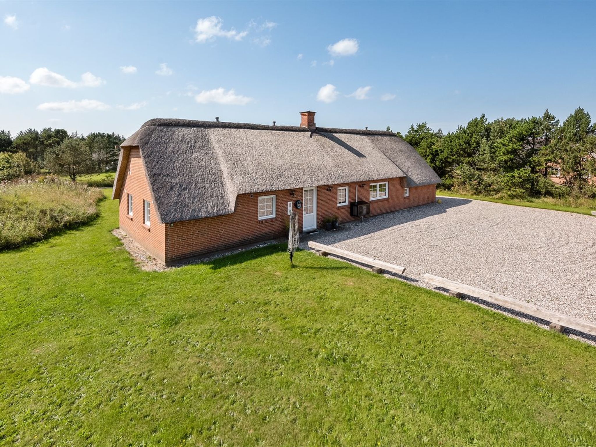"Aane" - 1.8km from the sea - Outside