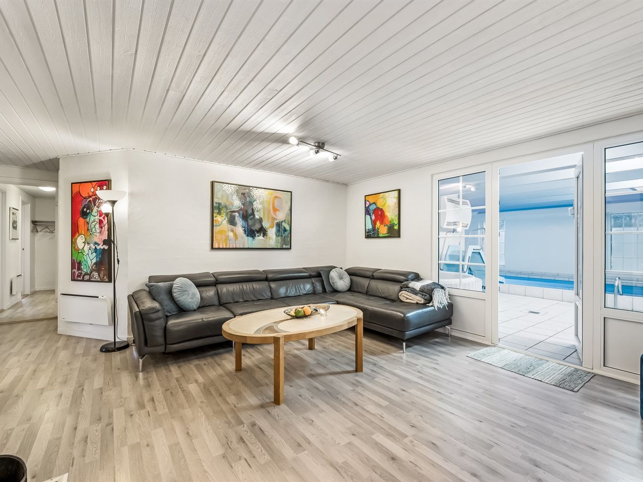 "Aane" - 1.8km from the sea - Inside