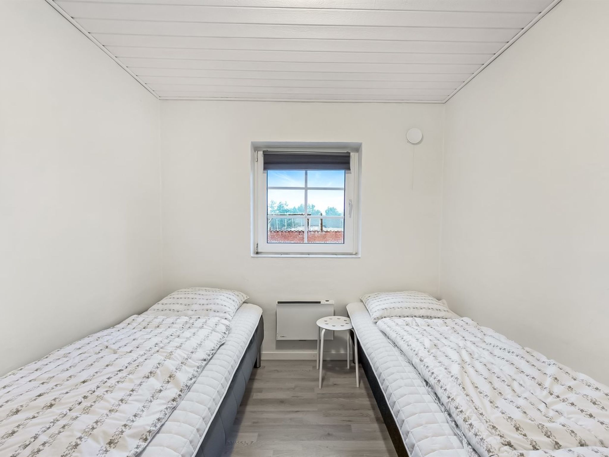 "Aane" - 1.8km from the sea - Inside