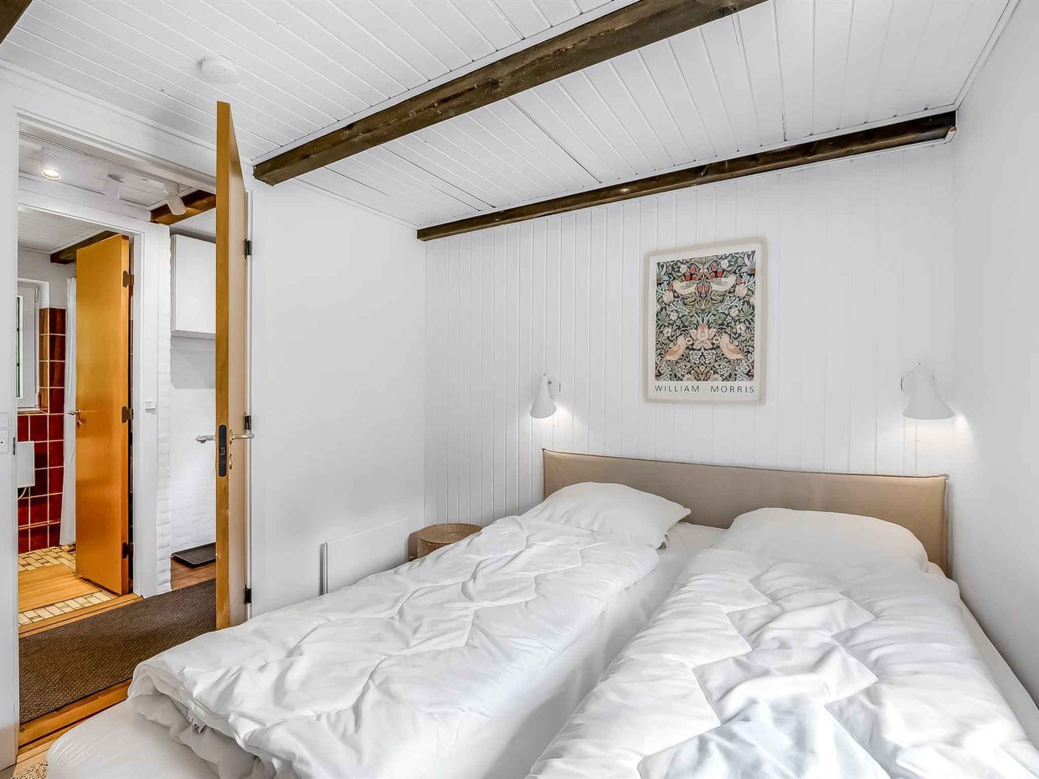 "Alkil" - 1.7km from the sea - Drinnen